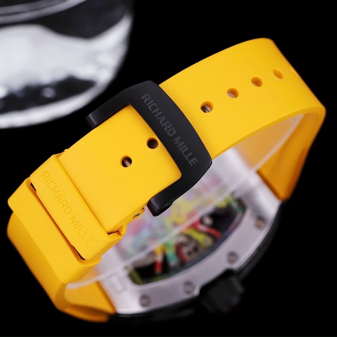 Dong-ho-Richard-Mille-RM68-01-day-cao-su-mau-vang