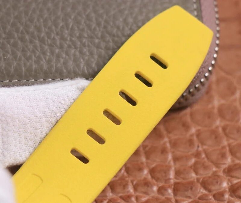 ĐỒNG HỒ NAM AUDEMARS PIGUET ROYAL OAK 26703 REPLICA 1:1 MÀU TRÁI CÂY 42MM