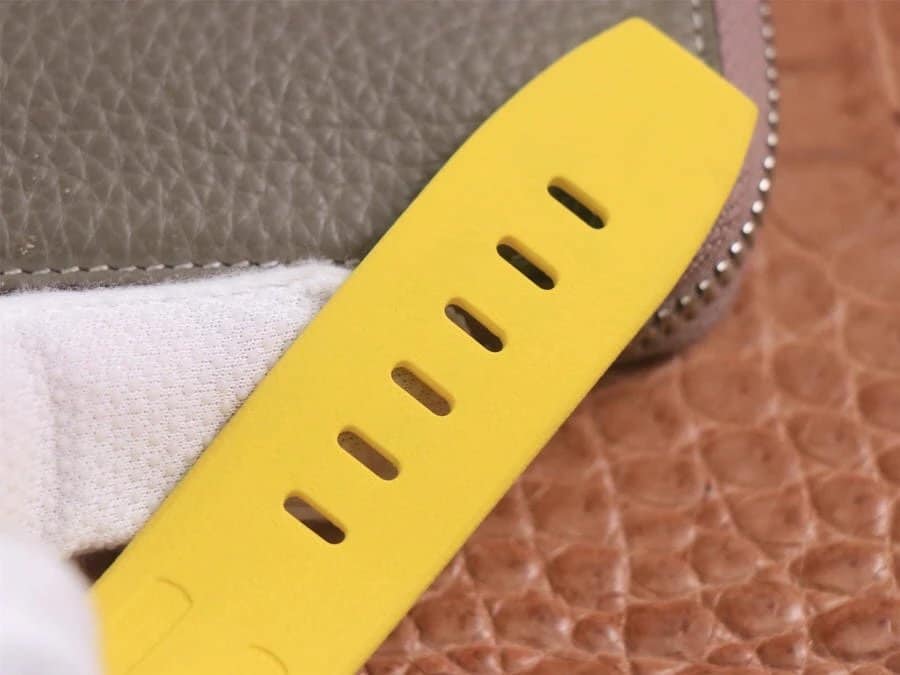 Đồng hồ nam Audemars Piguet Royal Oak 26703 replica cao cấp màu trái cây 42mm 8 ĐỒNG HỒ NAM AUDEMARS PIGUET ROYAL OAK 26703 REPLICA 1:1 MÀU TRÁI CÂY 42MM