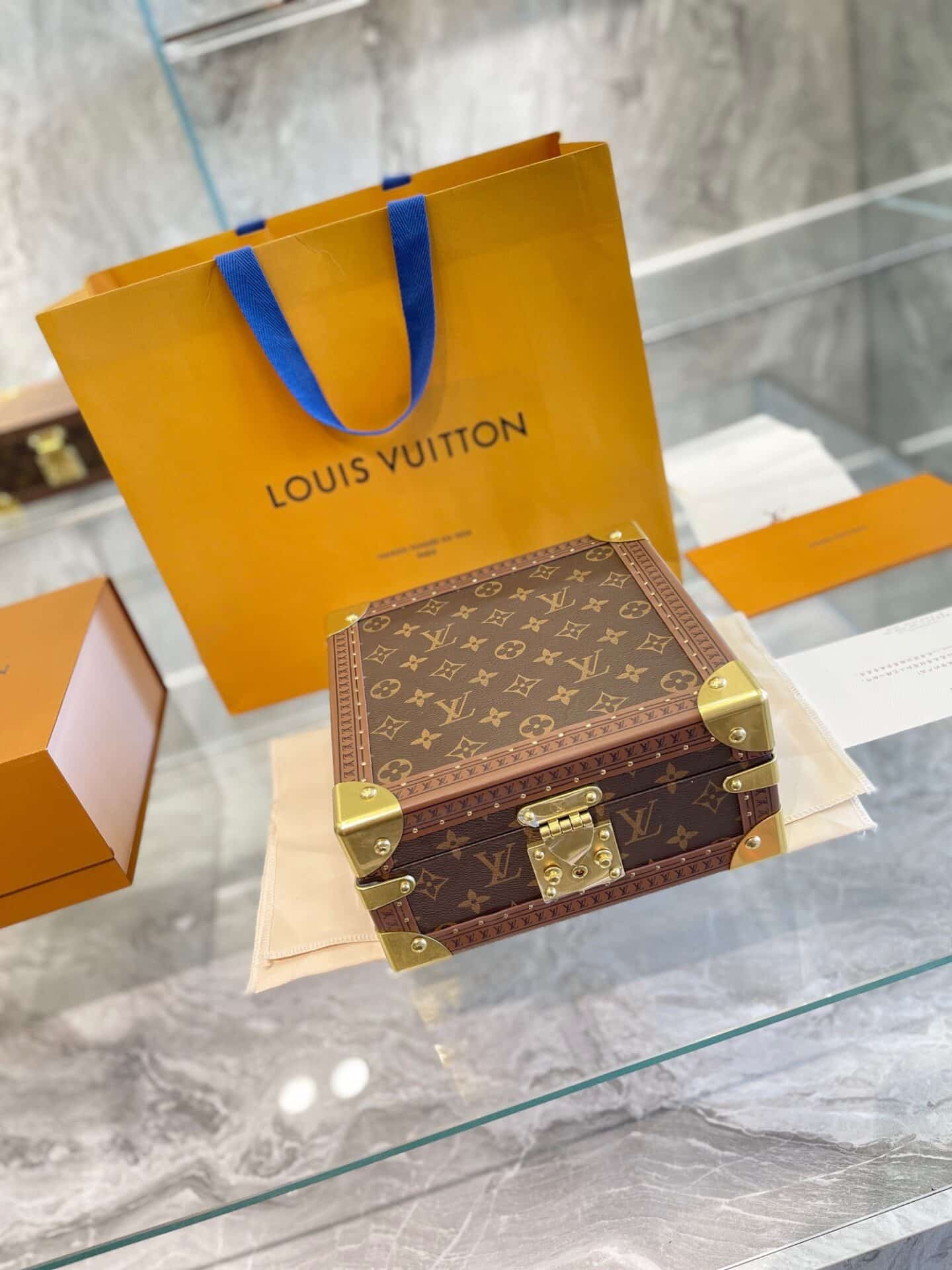 z3925056720973_e3c3ecdee3f01e3b2045c330b4142da5