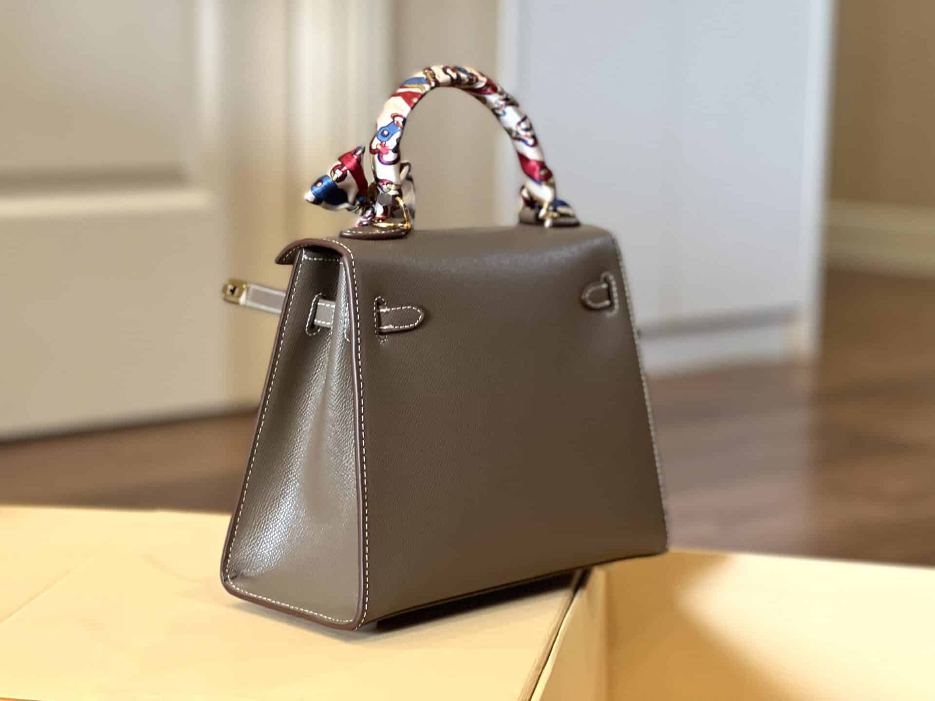 z3952814992663_450ef7464d1e43bc82bb95f4d7d89d94