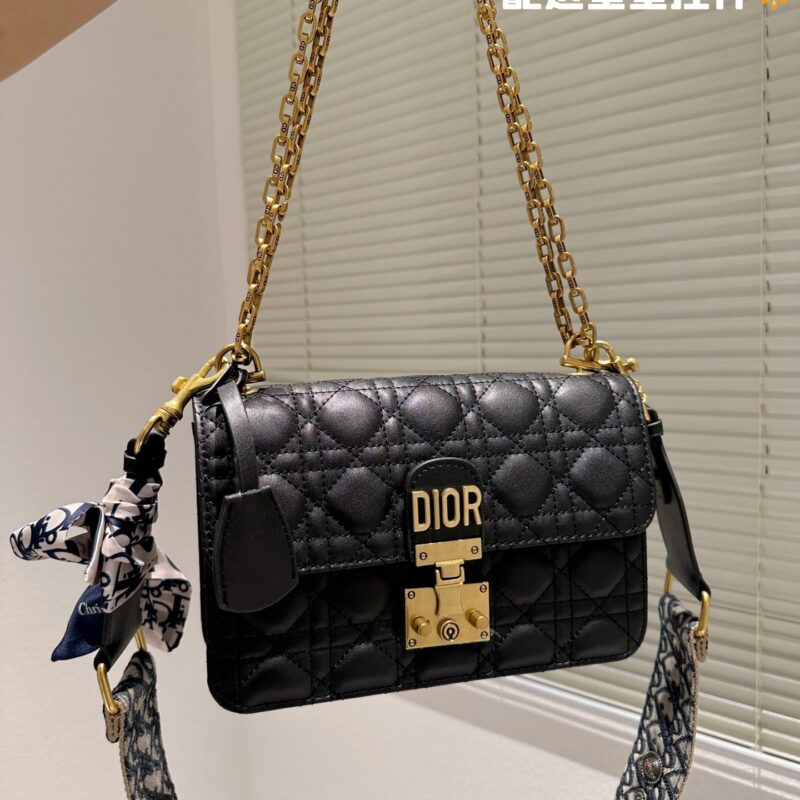 TÚI DIOR ADDICT FULLBOX SIÊU CẤP MÀU ĐEN PHỤ KIỆN MẠ VÀNG SANG TRỌNG