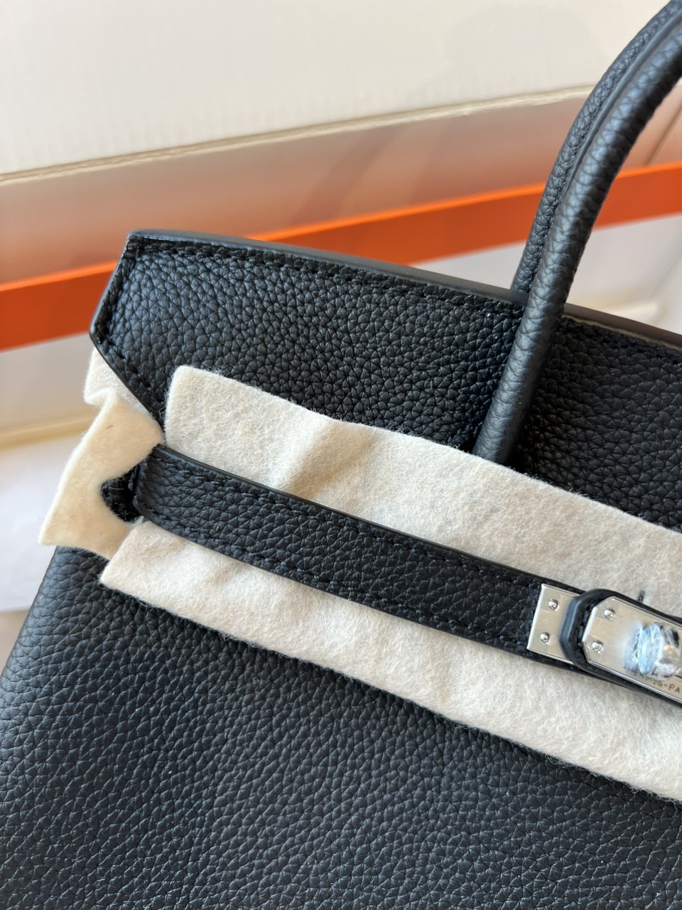 z3970290959143_5f1e9ed42b010220fab79300ab80bd82