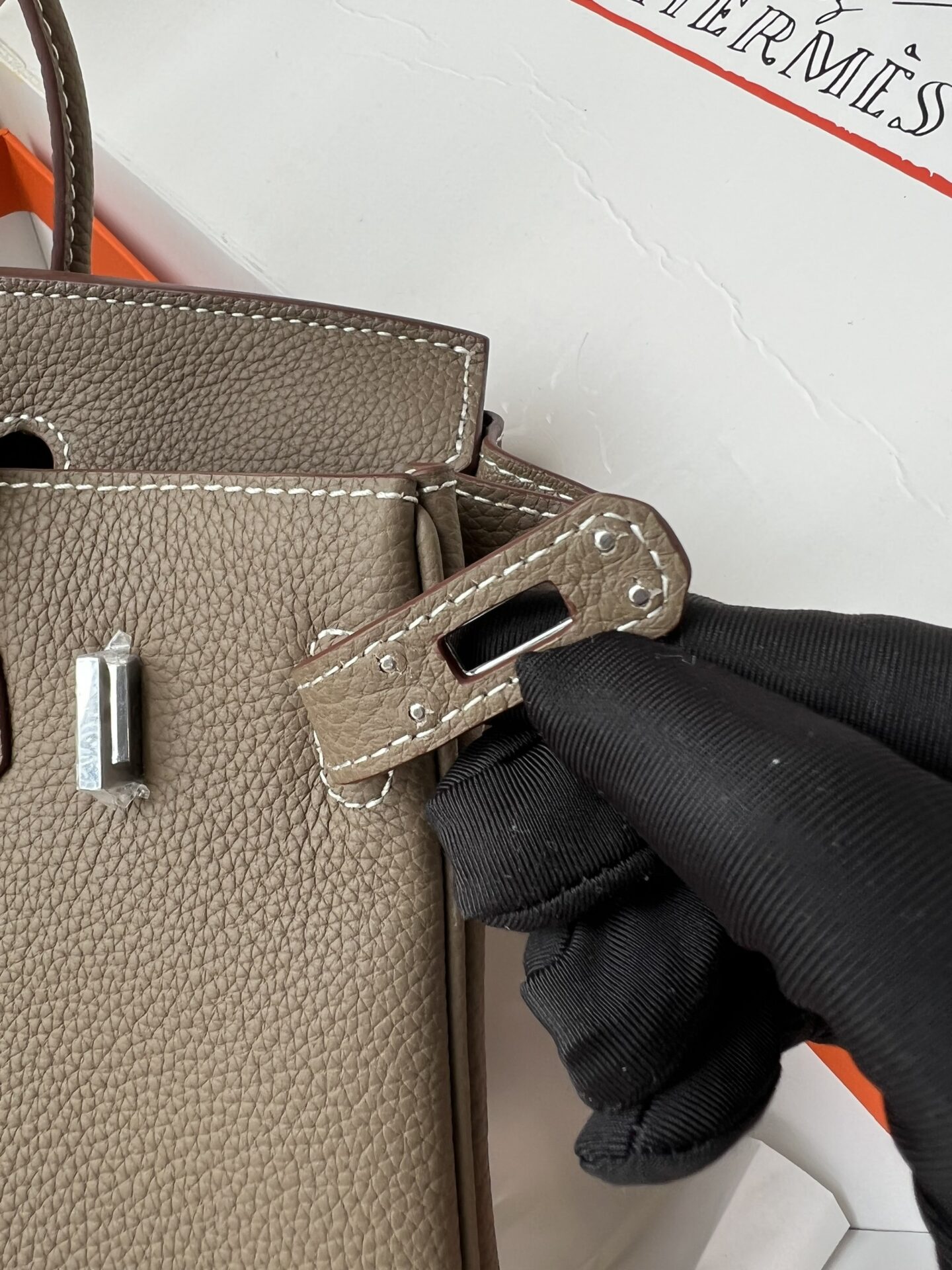 z3970292276743_03a221042f6e299cfdff41f39ac72206