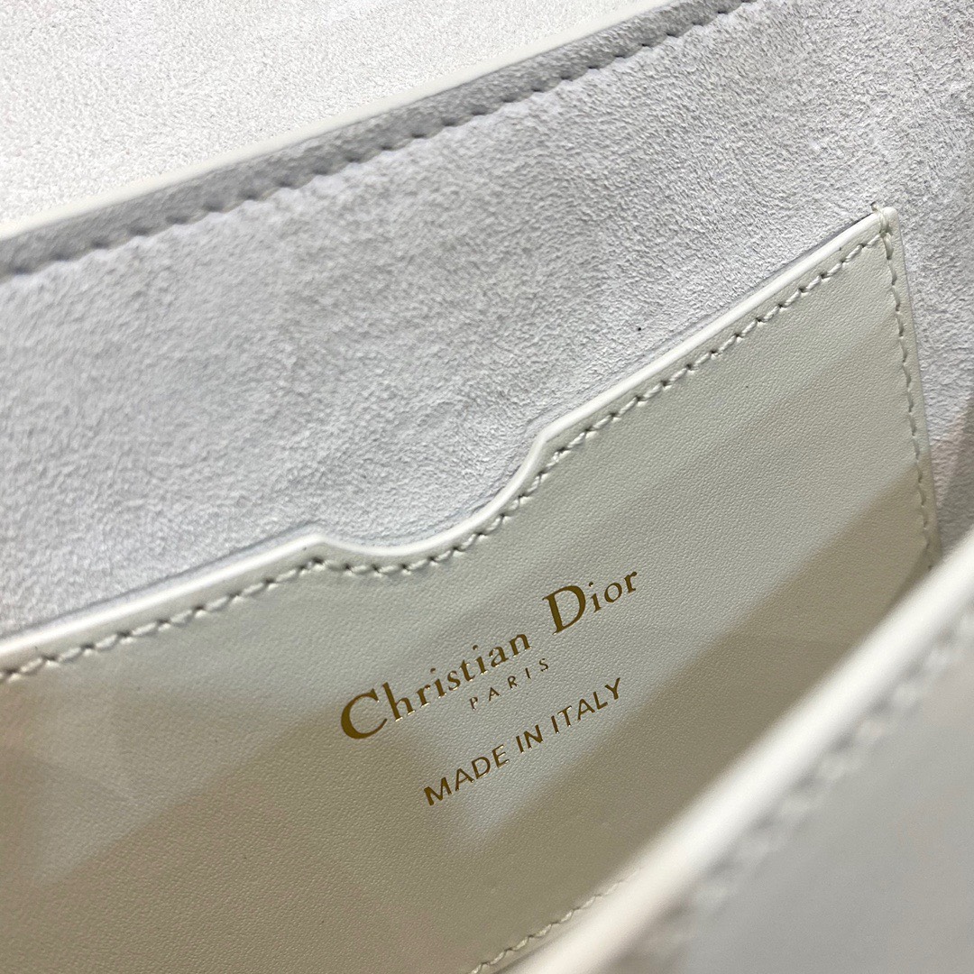 z3994615179628_98f98e12b01de6fd687c9c257410c34b