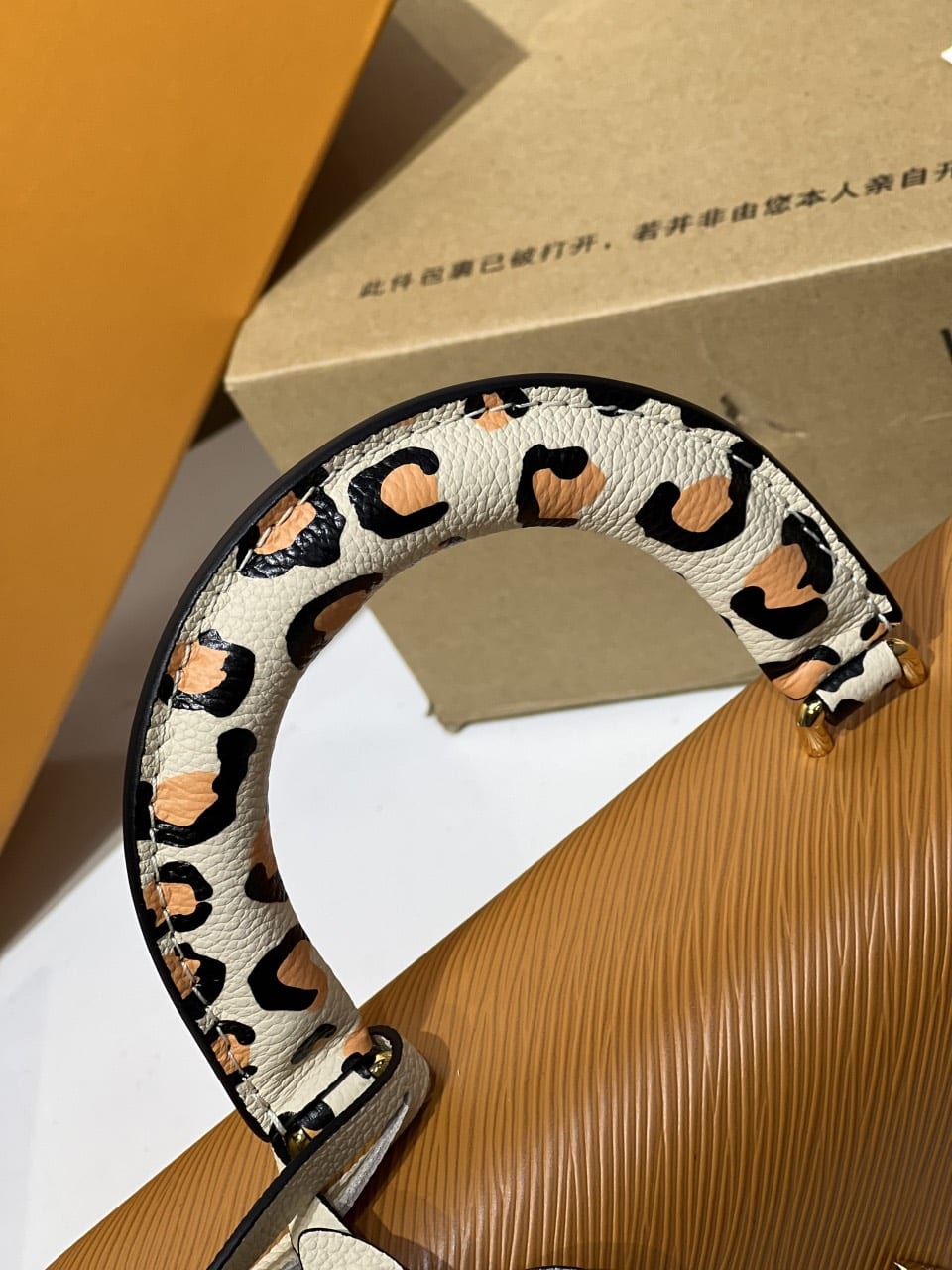 z3995201074076_ffc8cc5cfd52643ba7ed9cd7278afb15