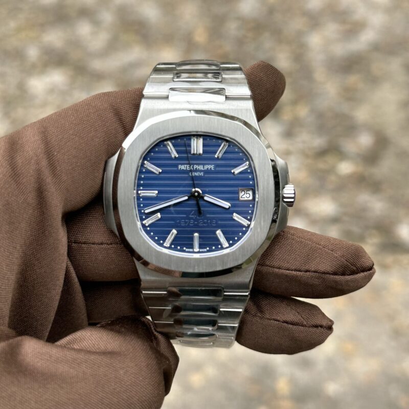 ĐỒNG HỒ PATEK PHILIPPE 5711 PHIÊN BẢN KỶ NIỆM 40 NĂM REP 1:1 40MM