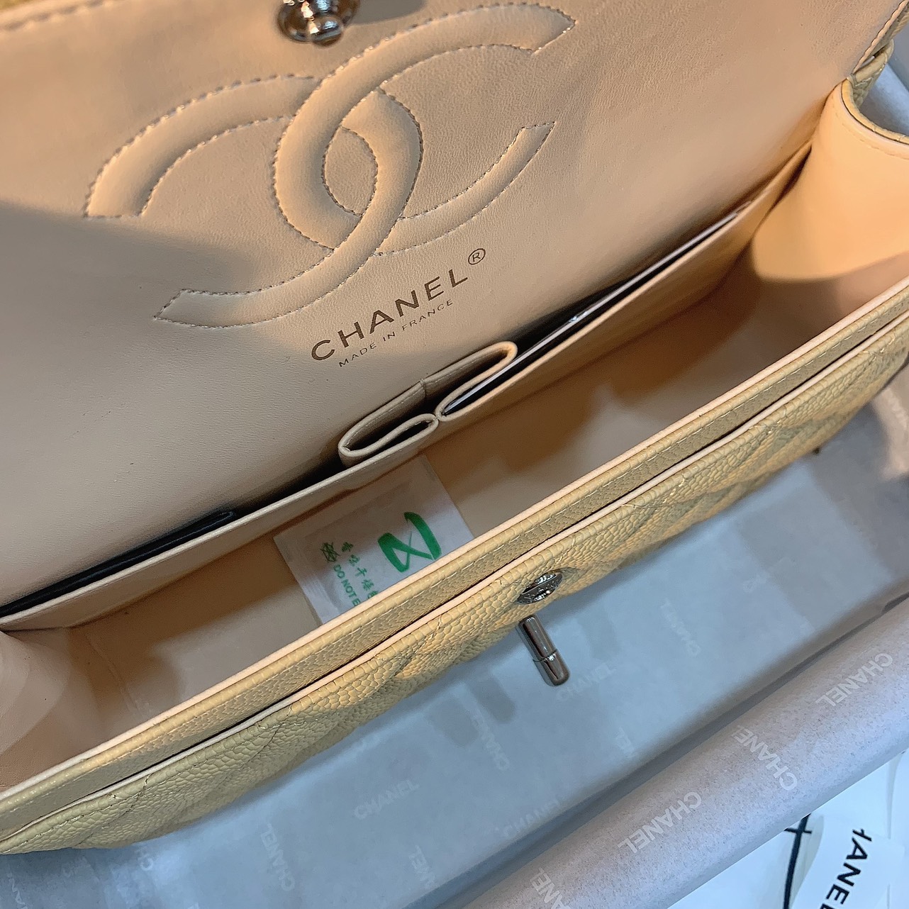 z4064655452659_dd5f2d0e83224634351f3956d0d14f85