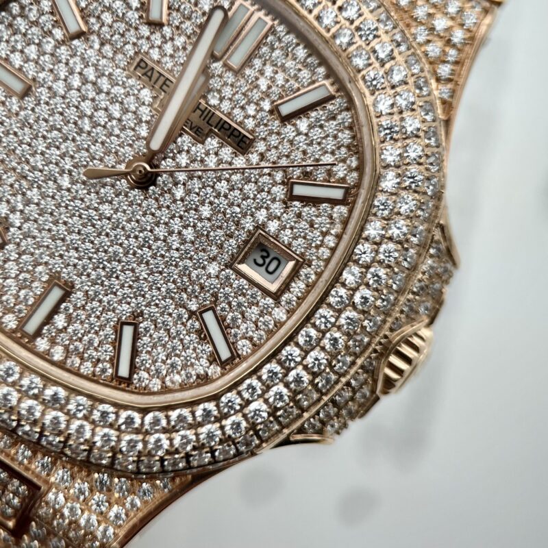 ĐỒNG HỒ PATEK PHILIPPE NAUTILUS 5711 VÀNG HỒNG ĐÍNH FULL ĐÁ REP 1:1 MS FACTORY