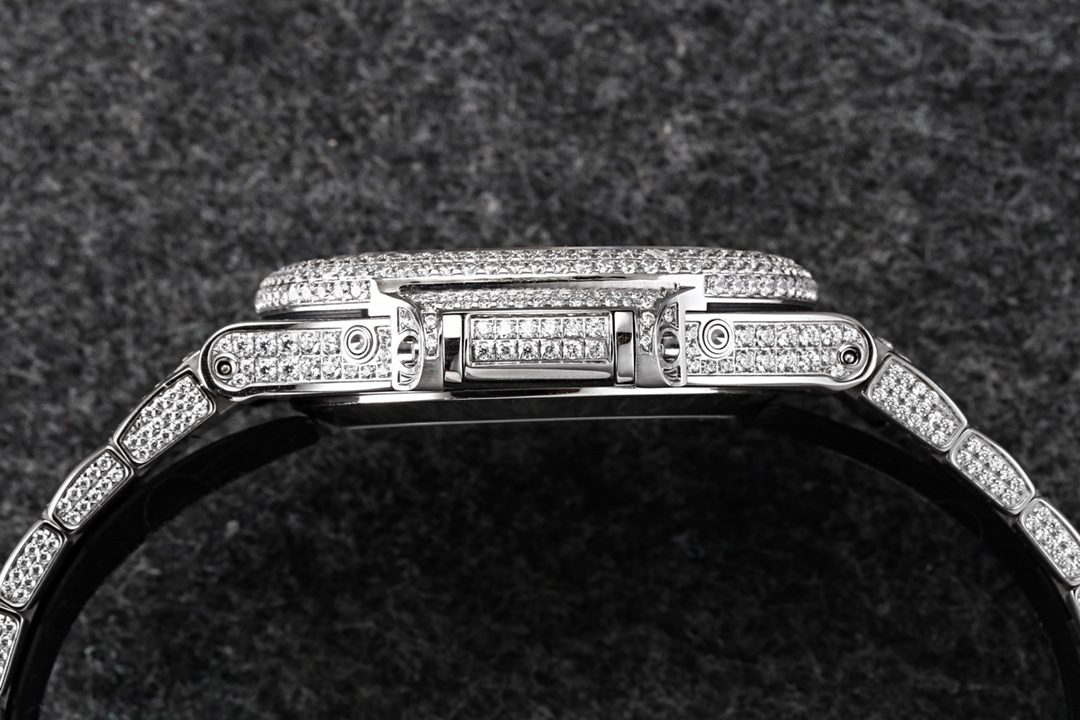 patek-philippe-nautilus-5726-đinh-full-da-R8-factory-6