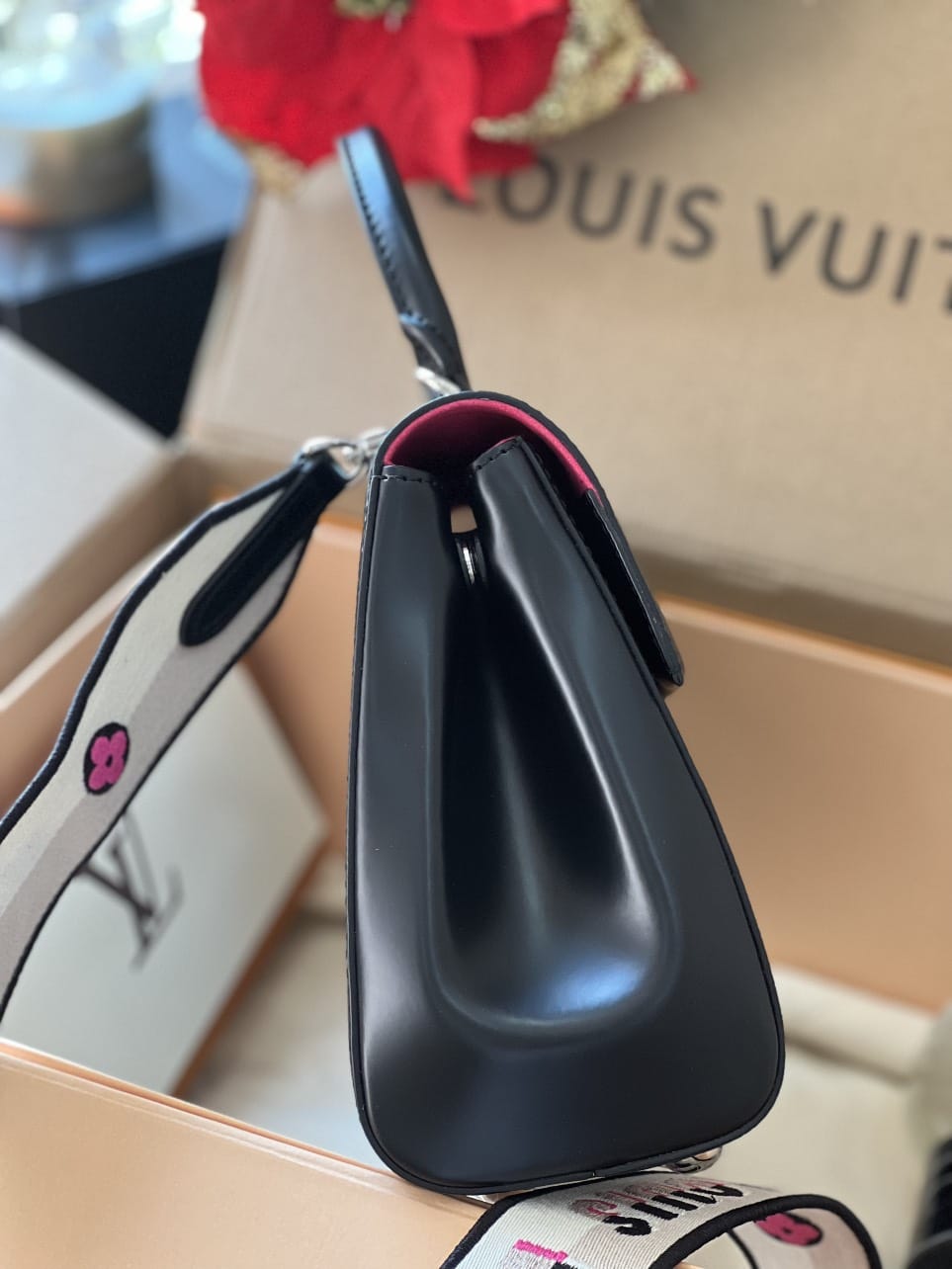 z4075746191789_60301a3a51b64ddd9682d7aa8e3c96a8