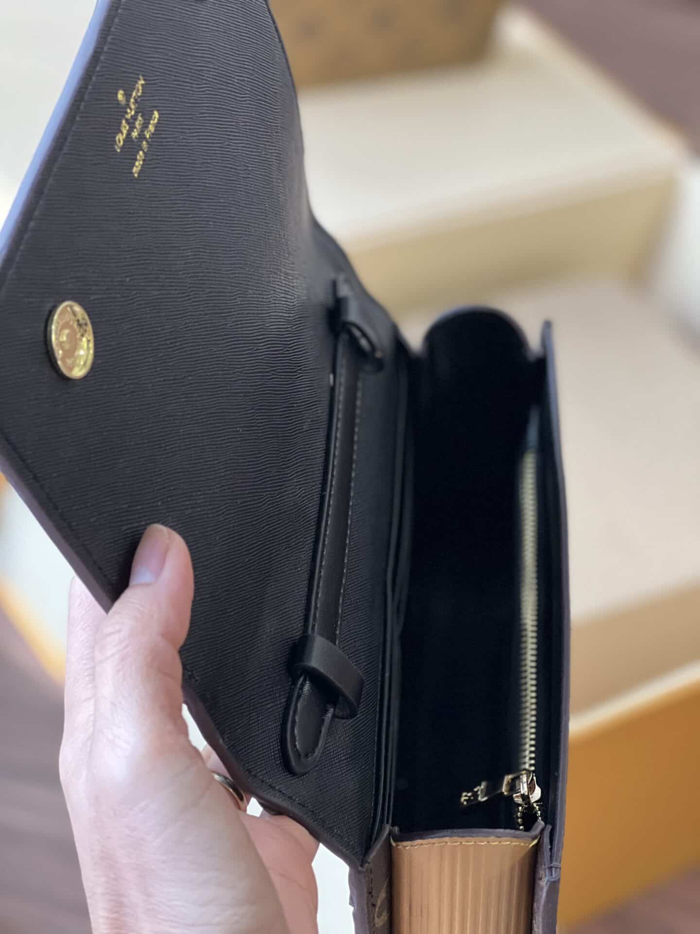 z4125552596494_4eda5f22de81d3185133bbf5043cc5fc