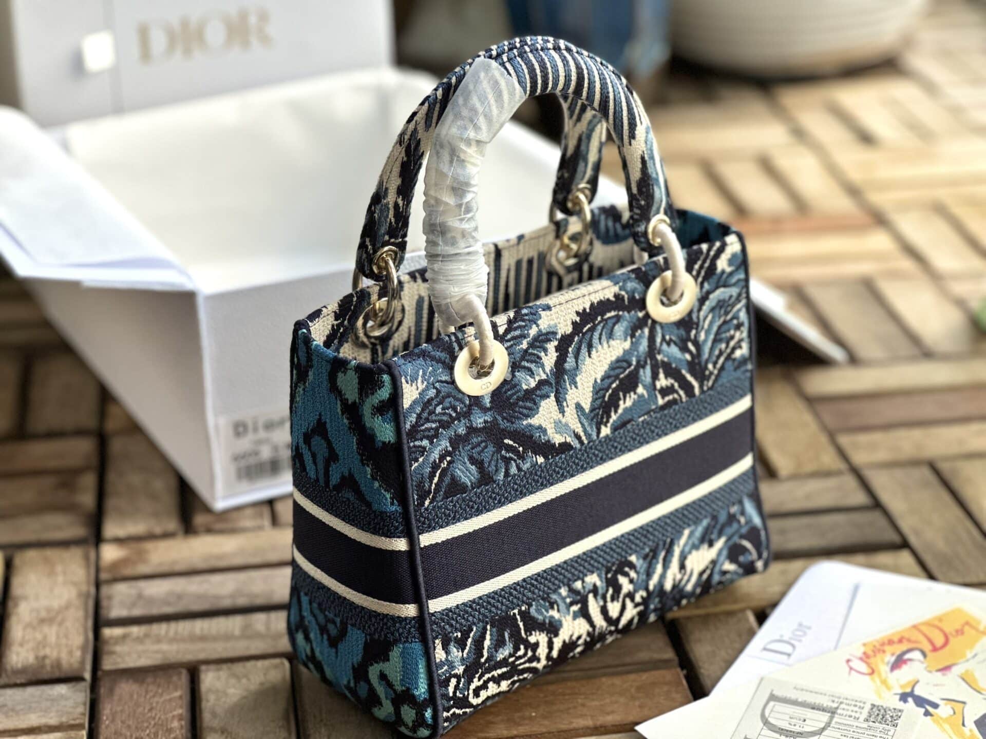 z4125554920751_7cb340a84ced9479dc4c4733d5d25501 TÚI XÁCH NỮ DIOR LADY SMALL SIZE SIÊU CẤP HỌA TIẾT THÊU TAY FULLBOX HỌA TIẾT XÂY DỪA XANH