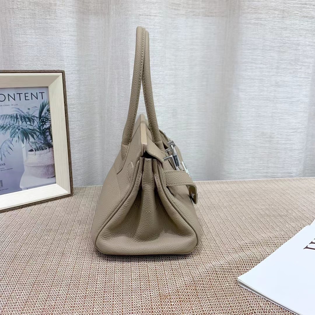 z4130921356270_8a91a5b4de4d5aa68dbd395cf34bfd28