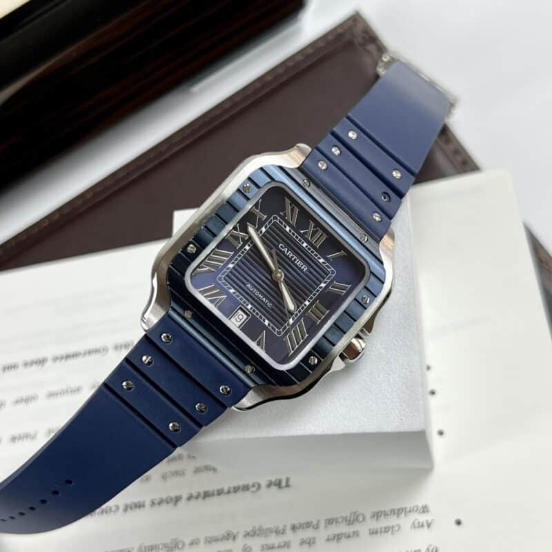 ĐỒNG HỒ CARTIER SANTOS MẶT VUÔNG MÀU XANH DÂY CAO SU REP 11