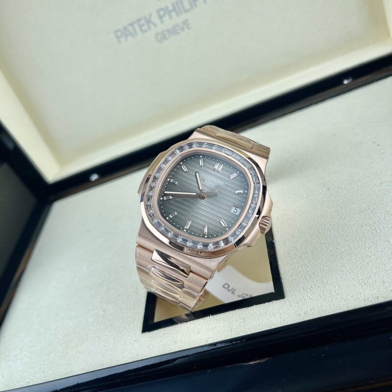 PATEK PHILIPPE NAUTILUS 5723 REPLICA 11 MẶT XANH BỌC VÀNG HỒNG 18K