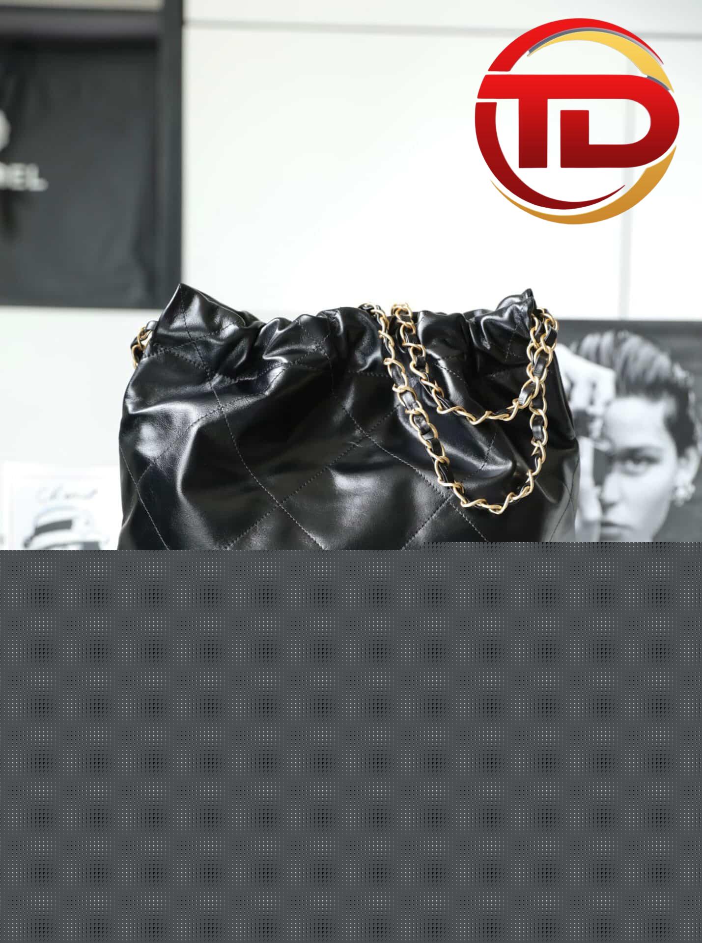 z4186087163844_f5d6c1e93568169f2f89501db020b507