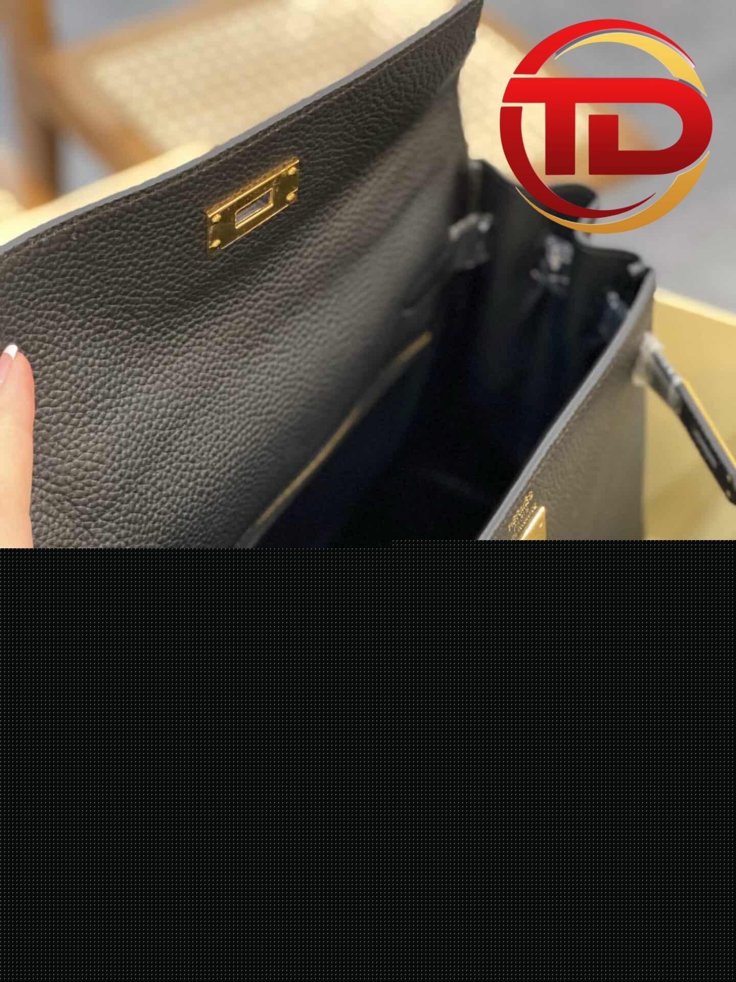 z4191085401195_0dc760ff03555567cb63208ed87833fc