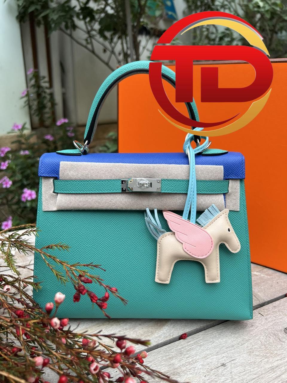 z4198379463588_d60df5d0aa653d039f5f8d3aecde3f84