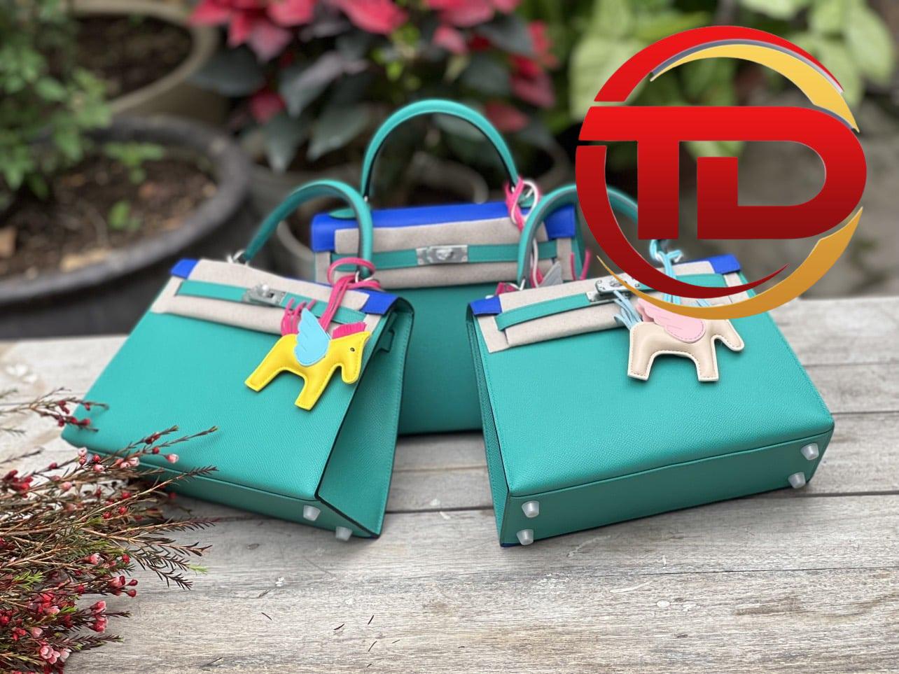 z4198379463603_f4498164c9f7b57f8c94057e763b096c