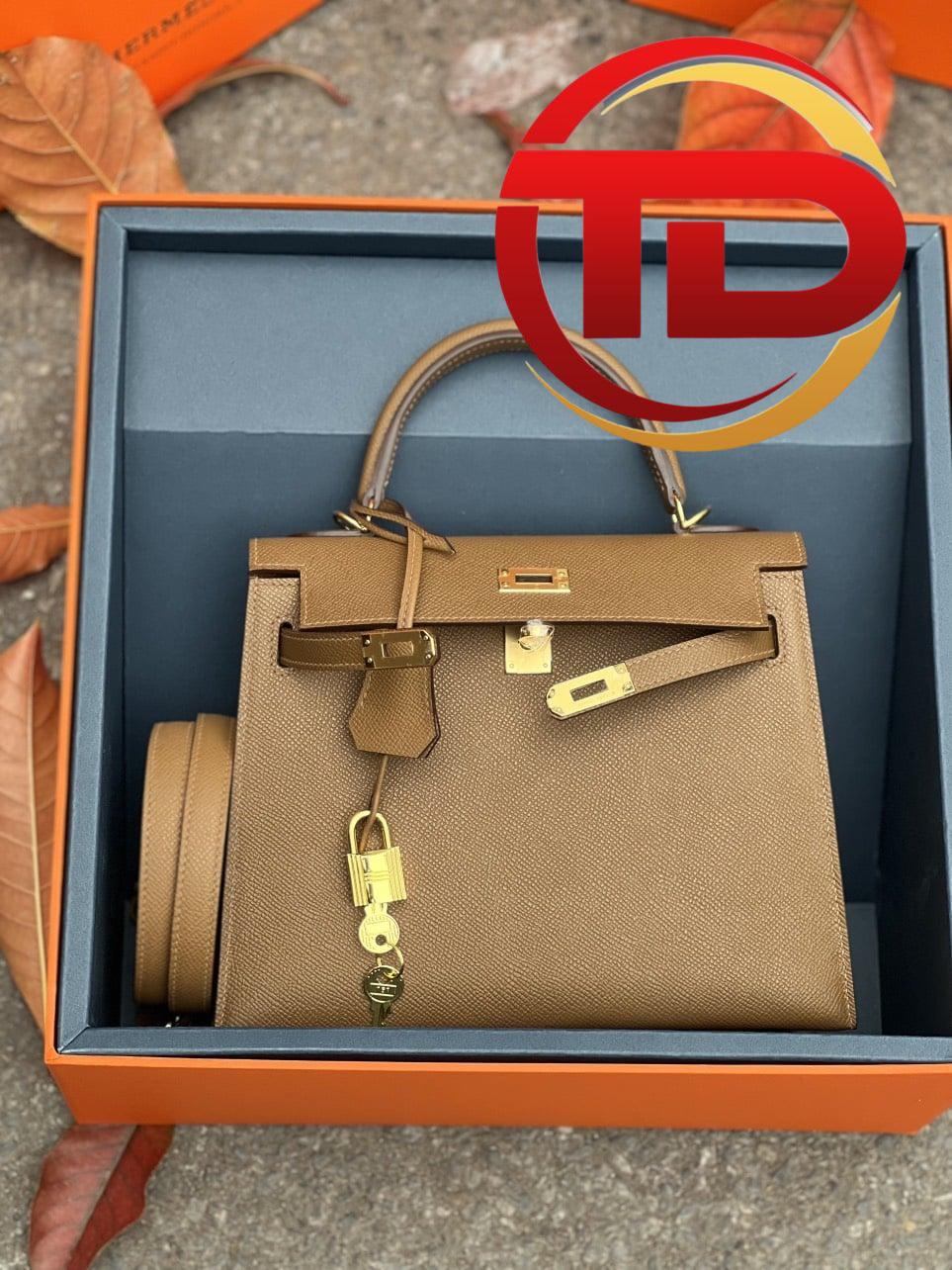 z4198379545784_24983532fc5442f0c557e25537429653 TÚI HERMES KELLY 25 ESPOM KHÂU TAY SIÊU CẤP LIKE AUTH MÀU NÂU
