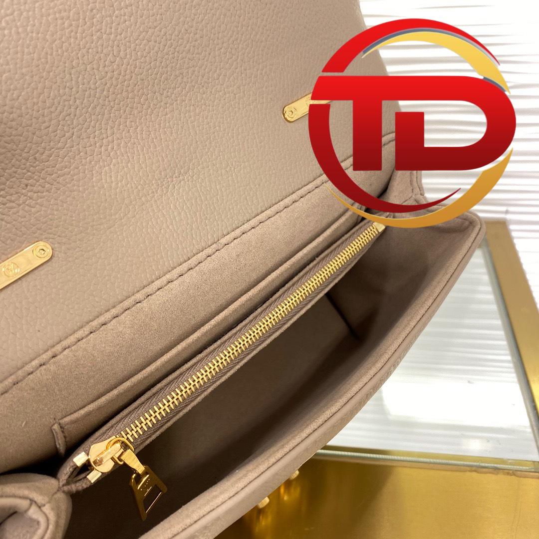 z4225632967468_58af571cbd8137c8ea07805d1fbed9ab