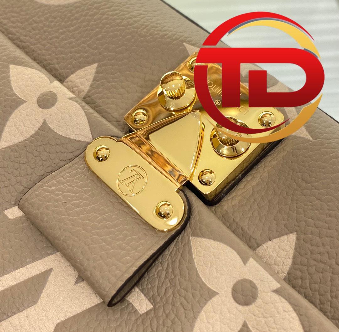 z4225632981104_90e8c853a5695597967f6b4827d1beae