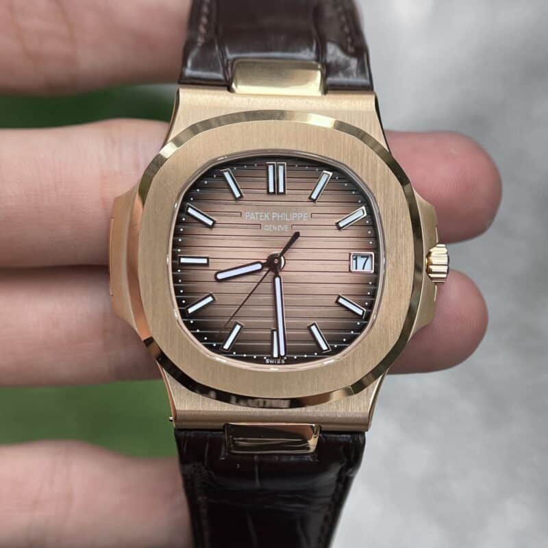 ĐỒNG HỒ PATEK PHILIPPE NAUTILUS 5711R DÂY DA CÁ SẤU REPLICA 1:1 3K FACTORY