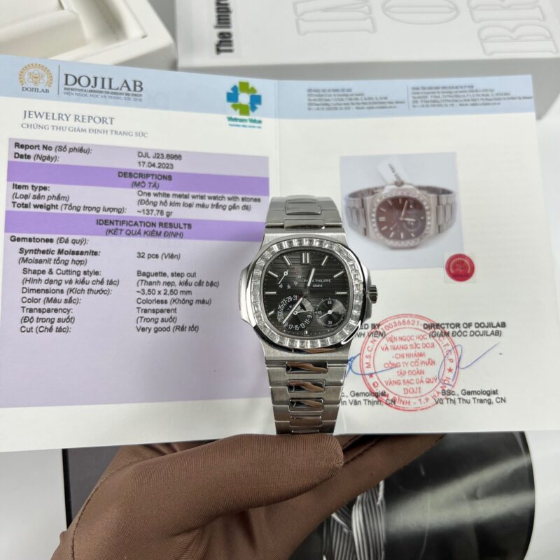 ĐỒNG HỒ PATEK PHILIPPE NAUTILUS 5712/1A MẶT SỐ XÁM ĐỘ NIỀNG KIM CƯƠNG MOISSANITE