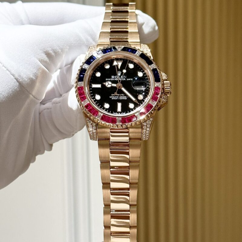 ĐỒNG HỒ ROLEX GMT - MASTER II 126755SARU VÀNG KHỐI 18K VIỀN KIM CƯƠNG TỰ NHIÊN 40MM