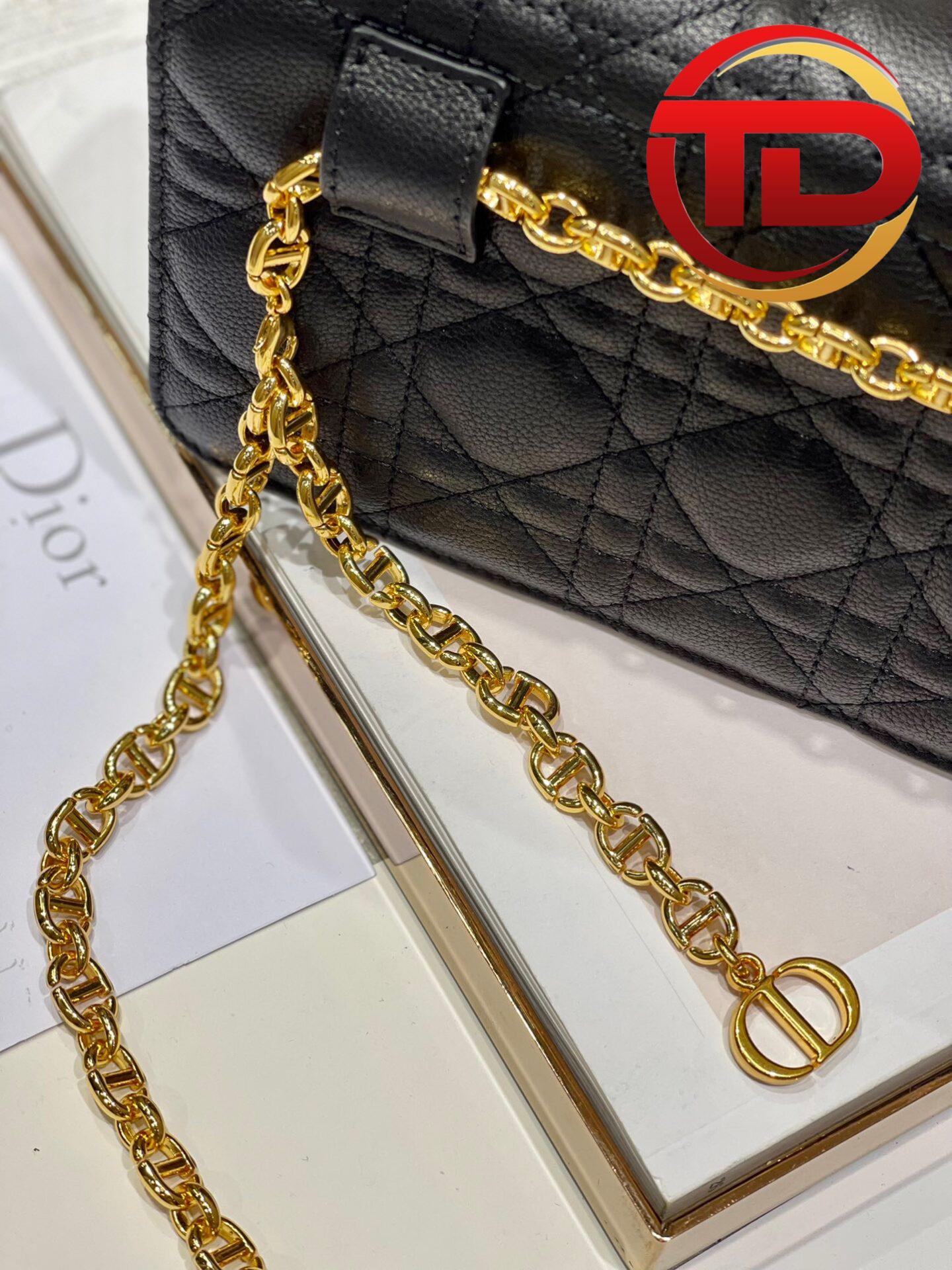 z4214171839984_7cb48d2896797e96a4d21759c1217096