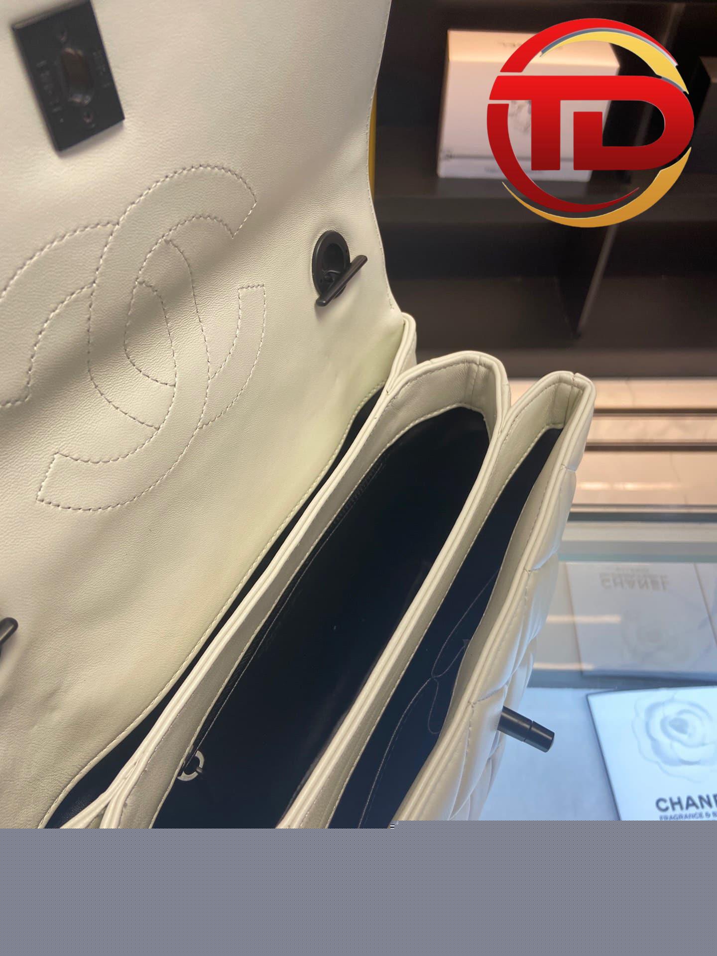 z4214172617095_474e08368b22f012fbbf78c3ba8375af