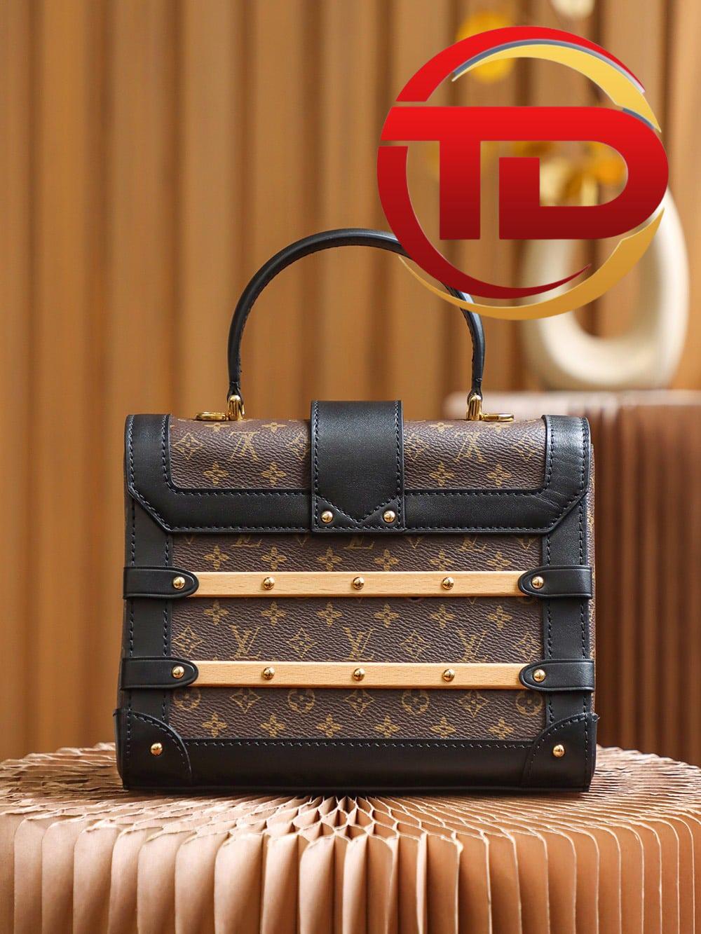 z4228387552126_f5f68d96cc603ff7ed15bfd560bad2da TÚI LV LOUIS VUITTON TRIANON PM BAG SIÊU CẤP
