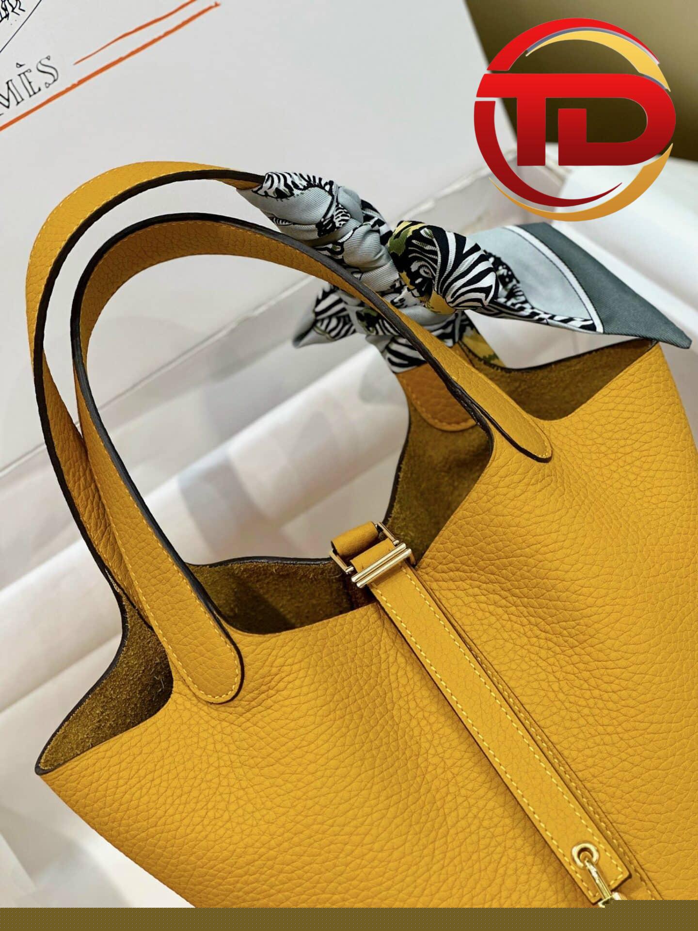 z4282505401698_d186ed7b3b2973f0a5f3df524570d077