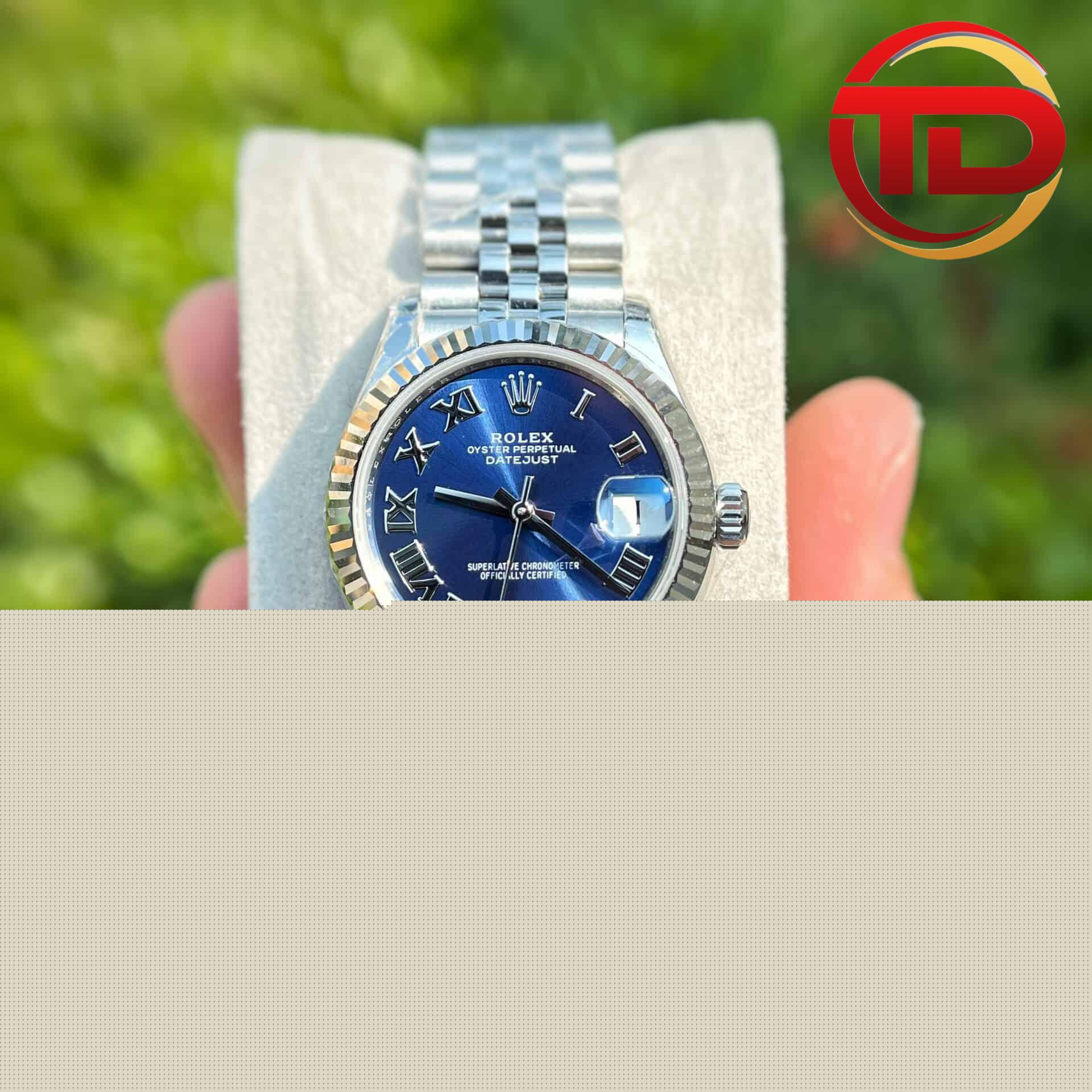 Rolex Datejust Nữ Mặt Xanh Sáng Cọc Số La Mã