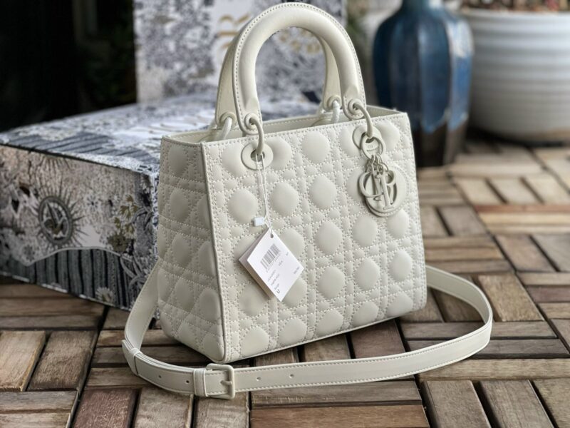 TÚI XÁCH DIOR LADY NGUYÊN BẢN MEDIUM SIZE 24 TAG LÌ