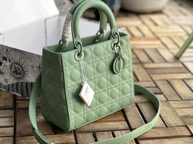 TÚI XÁCH DIOR LADY NGUYÊN BẢN MEDIUM SIZE 24 TAG LÌ
