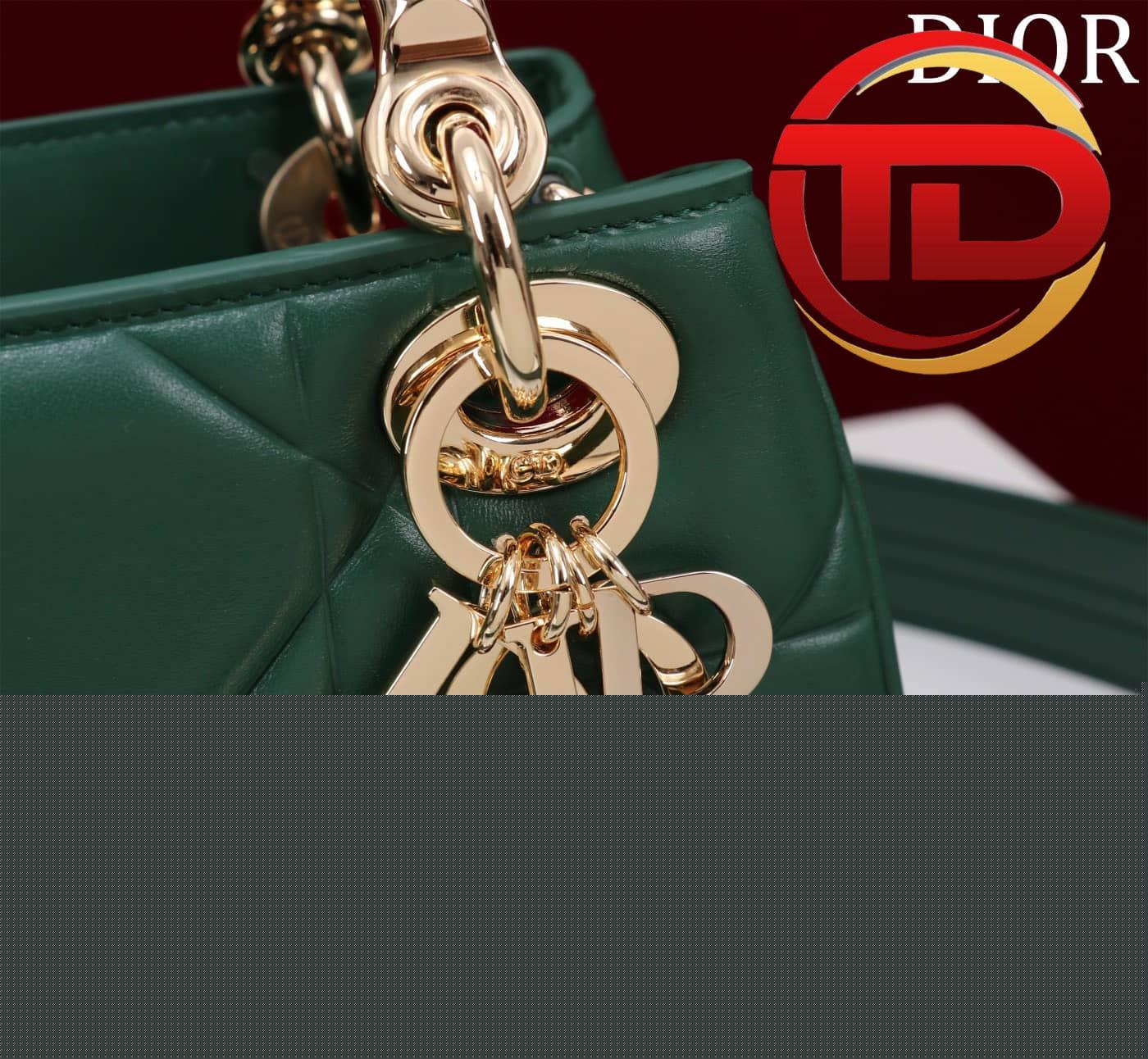 z4351507794265_82643b9c4a63c202b9a6a5b938e17a2d