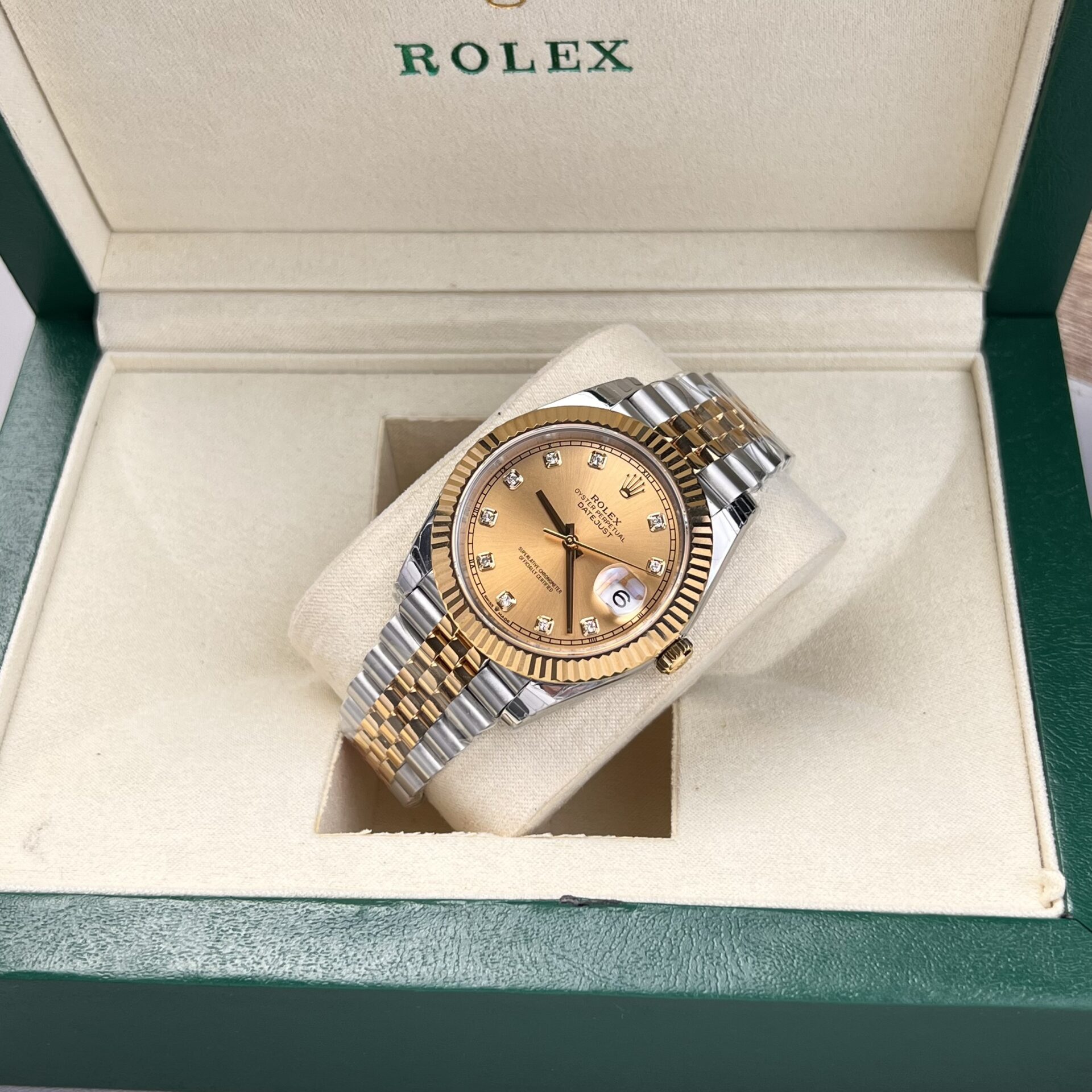Rolex Datejust 126333-0012 Champagne Dial Replica - 2