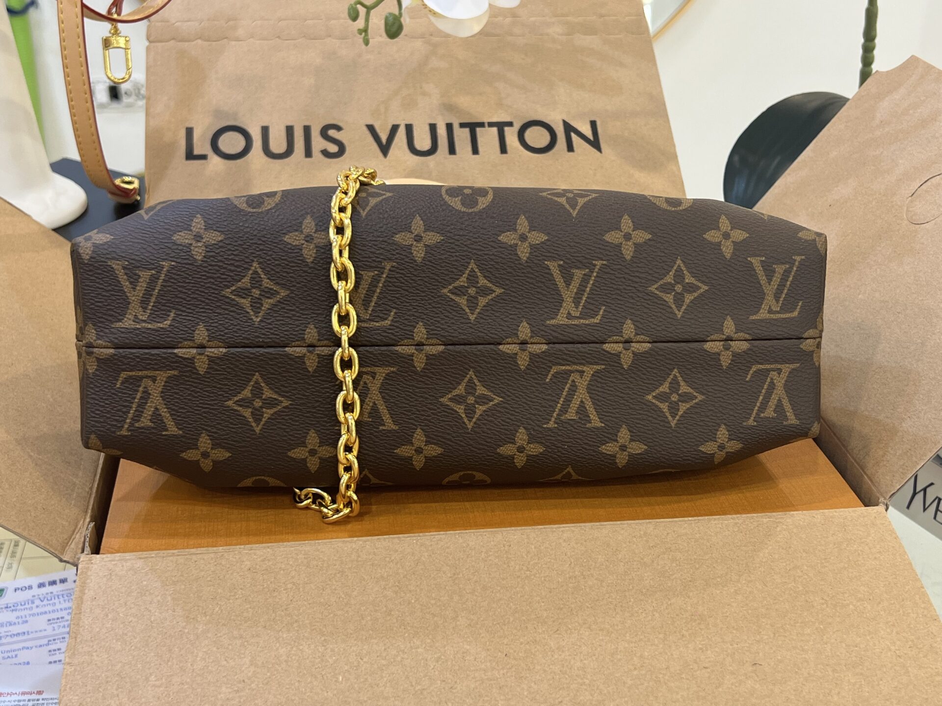 z4395084526821_22fe670a4c16419ebaeb2086713a15af