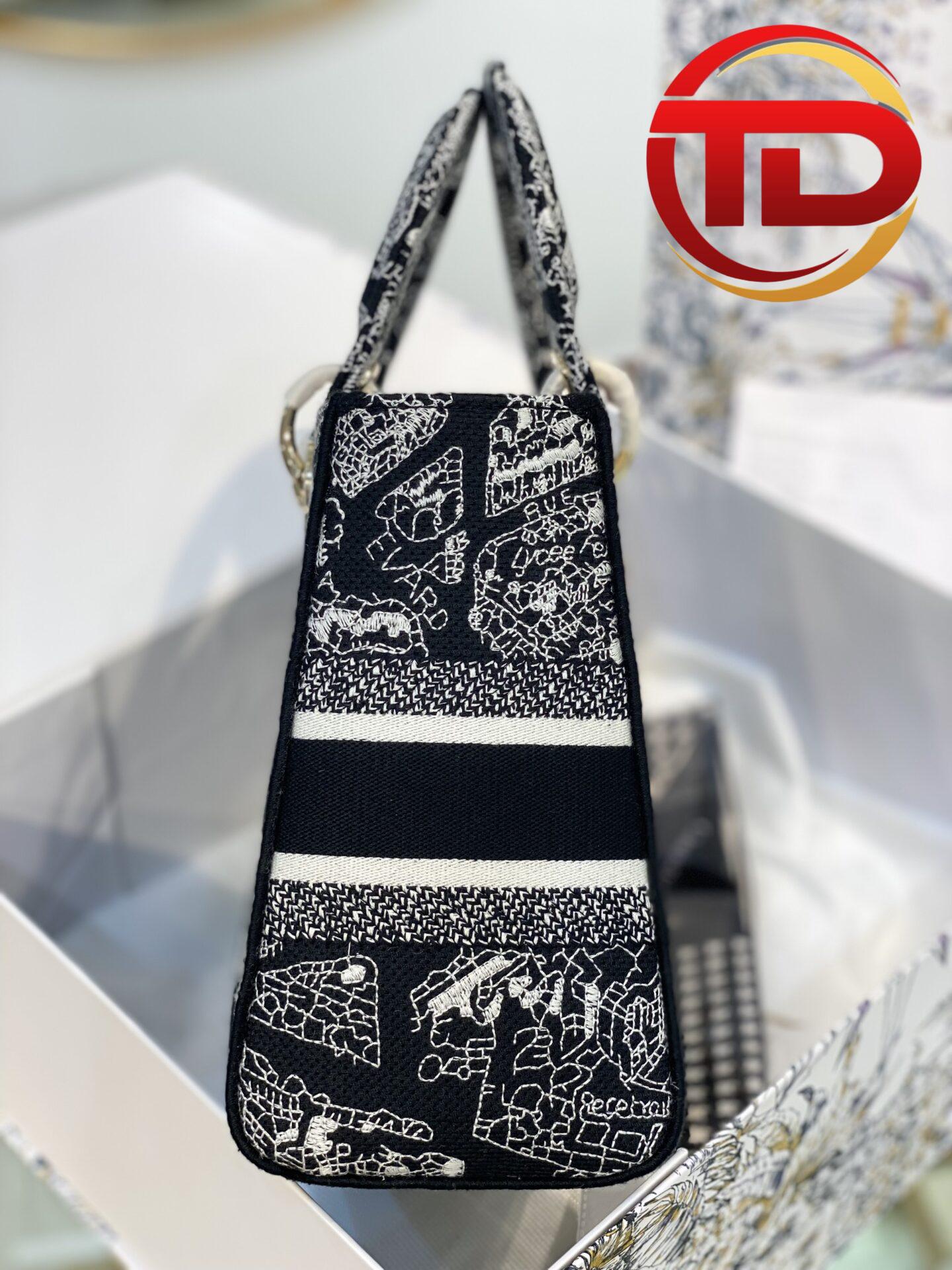 z4395086489703_caa64a556da0640cdc34112ce68e2965