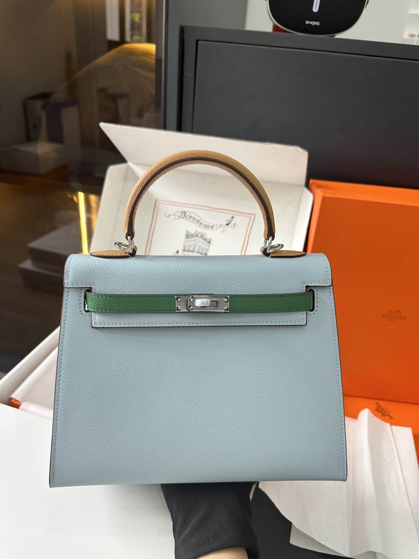 z4414345224092_d8e15cf7530299ef284036079b6097b5 TÚI HM KELLY ESPOM SIZE 25 NGUYÊN BẢN TAG BẠC MÀU XANH NGỌC