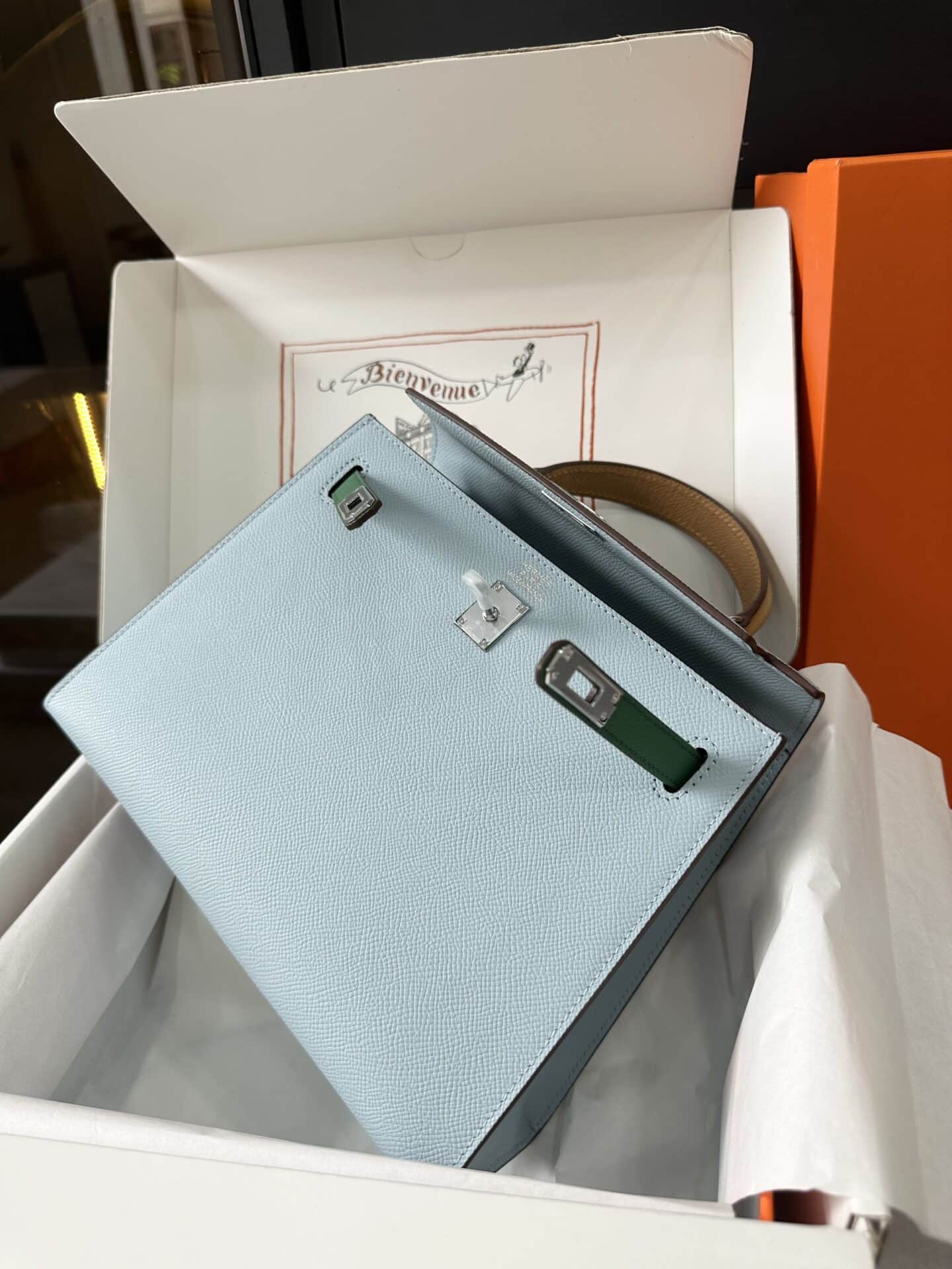 z4414345280432_d0e351485a8d795405afb8f94eb72e32 TÚI HM KELLY ESPOM SIZE 25 NGUYÊN BẢN TAG BẠC MÀU XANH NGỌC