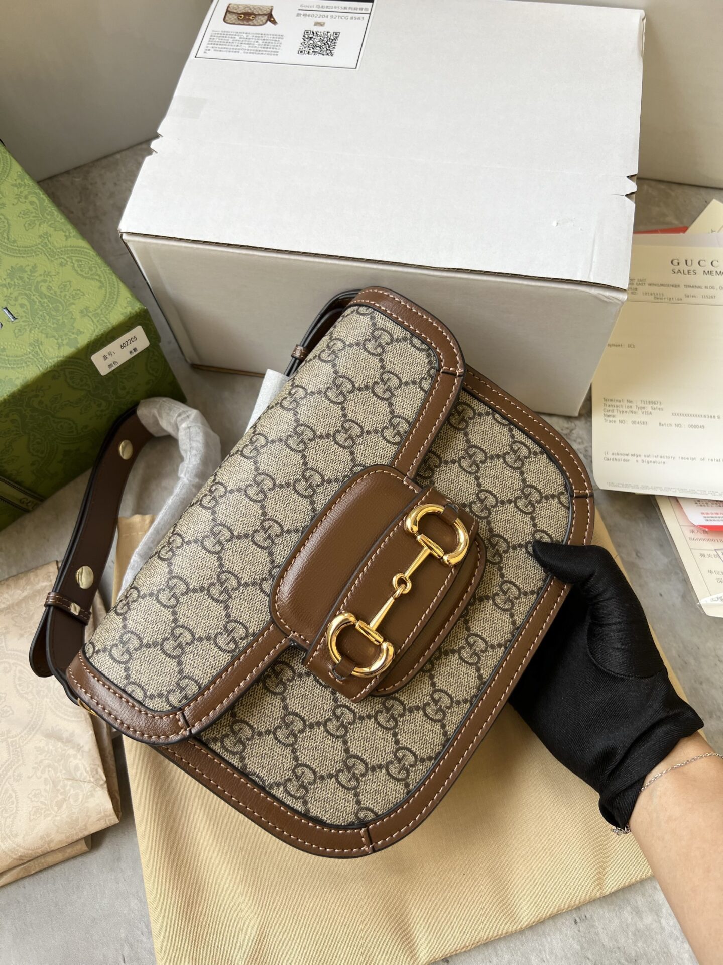 z4424527553494_bc4c81ff50e1f23275afaf2d28bc3163 TÚI ĐEO CHÉO GUCCI HORSEBIT 1955 CANVAS SUPER VIP MÀU NÂU