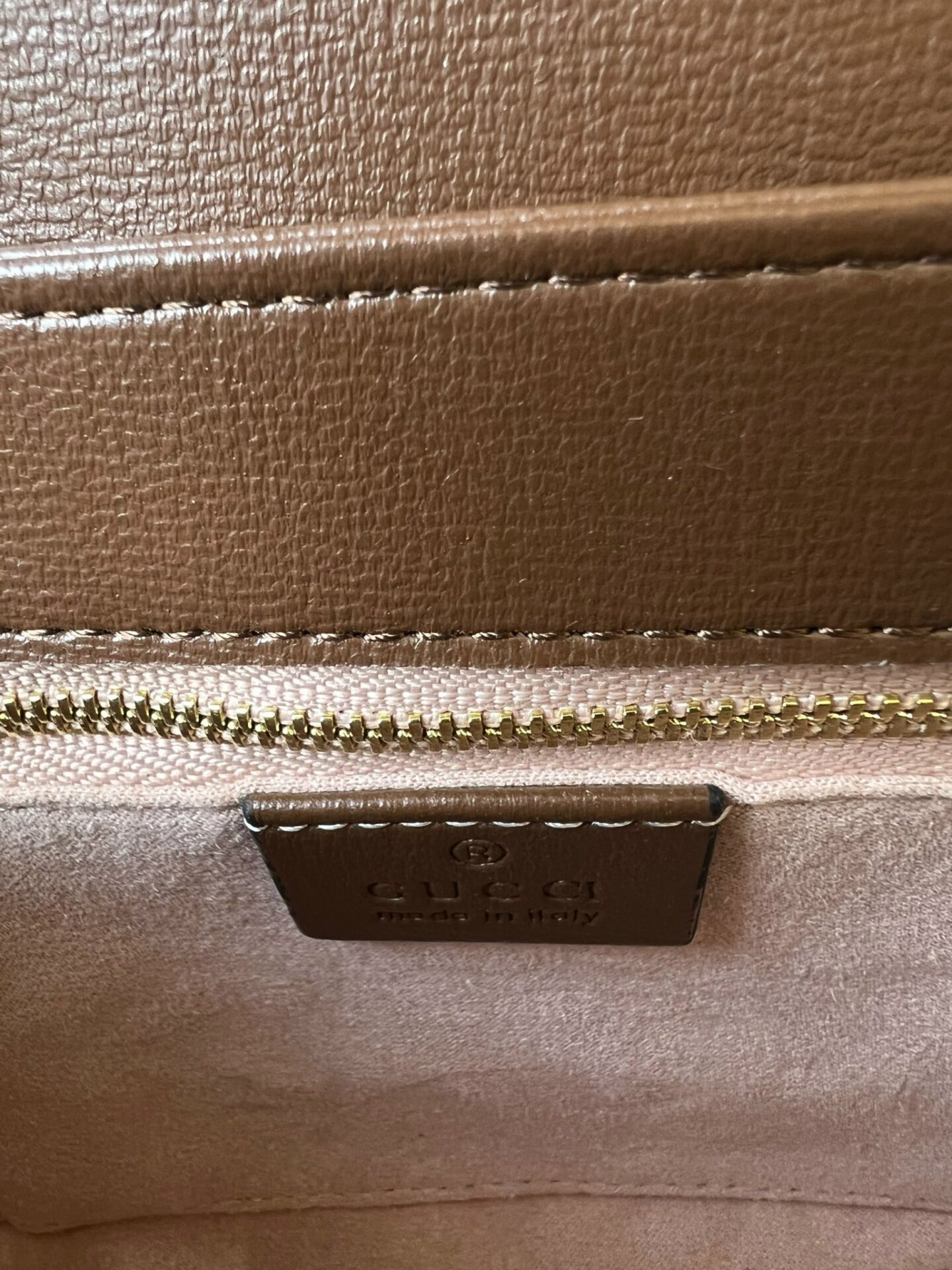 z4424527608826_4079144e7fd0d25ab0e52b6f333d3023