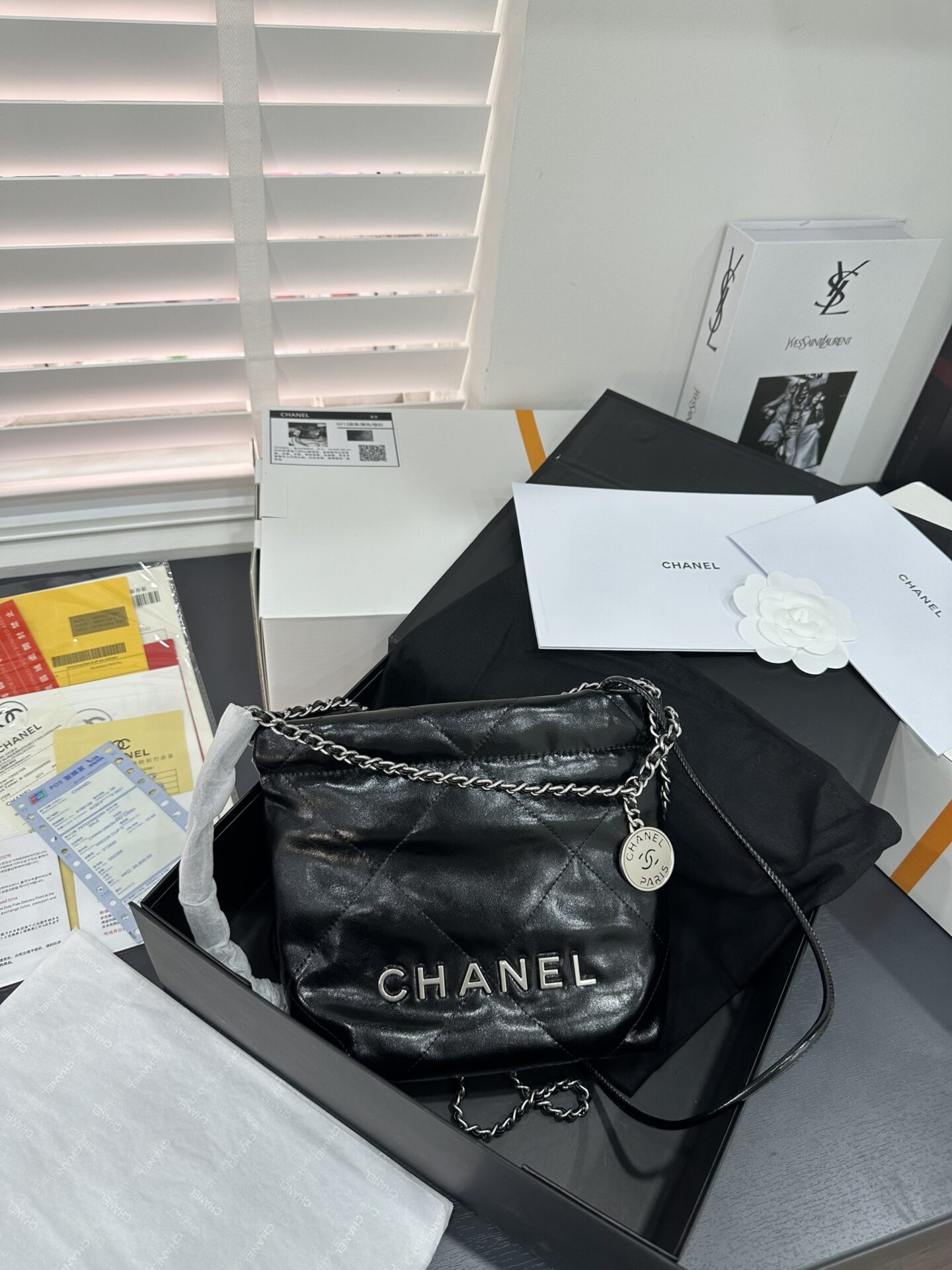 z4425122771809_35e1d2fa264fa7809c2c402d407cd782 TÚI CHANEL 22 MINI SIZE HANDLE BAG DA ĐEN NGUYÊN BẢN