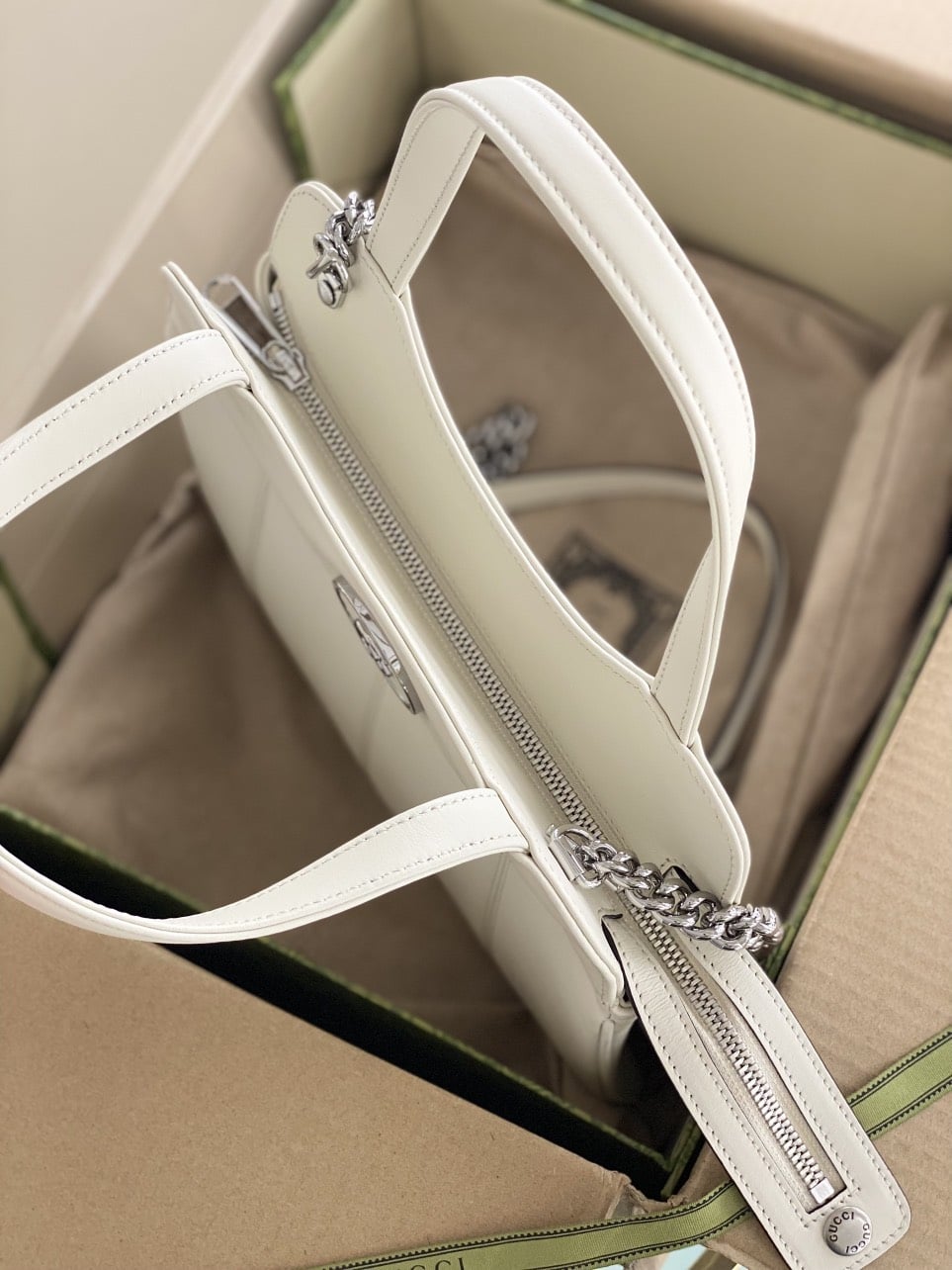 z4445165954515_ec4555e34352f08fd253c89813ba55ea