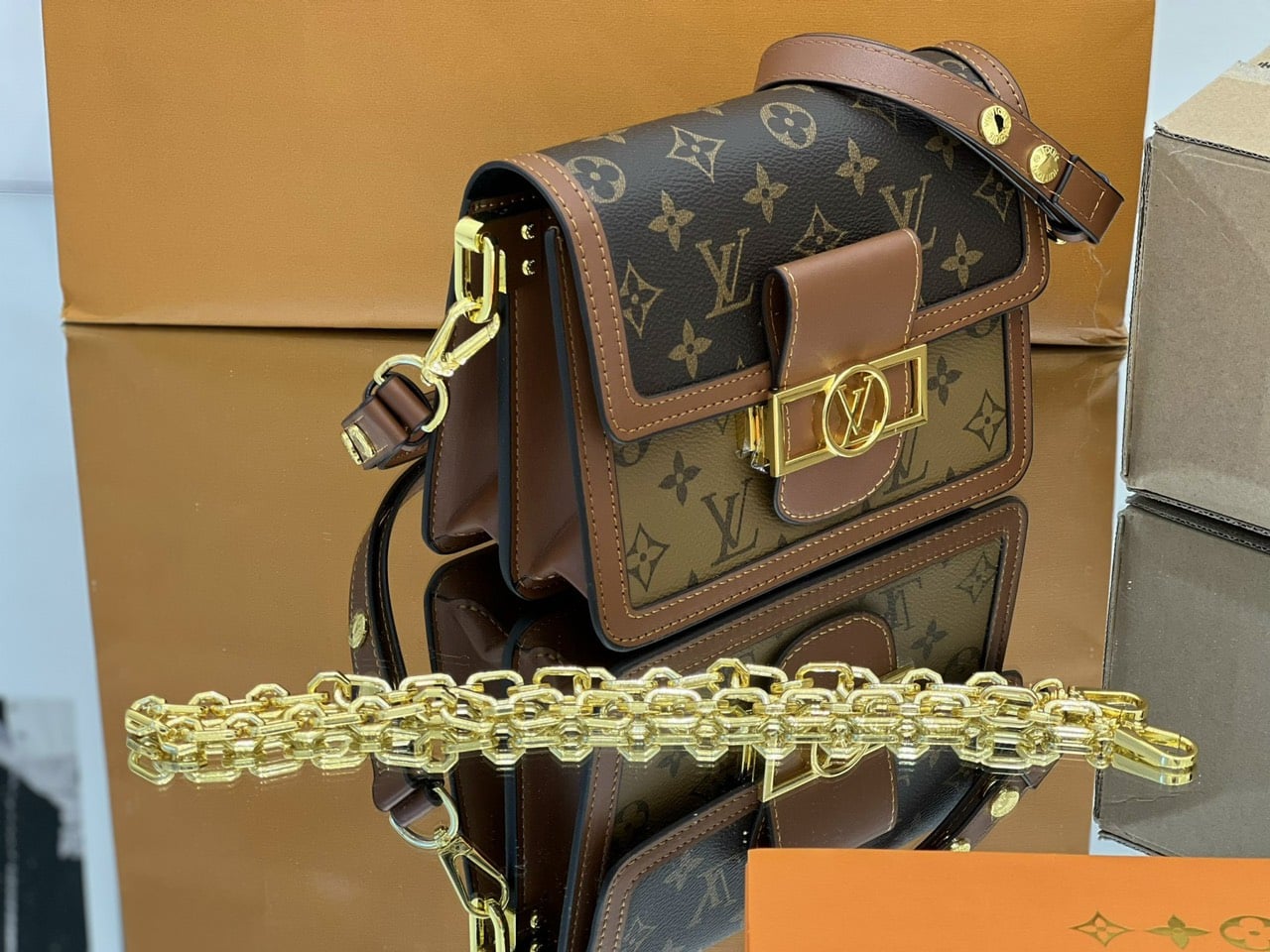 z4470067380476_2383c570cd0d26ddf84e1ebae0faeff4 TÚI LV LOUIS VUITTON DAUPHINE MINI BAG MONOGRAM SUPER VIP MÀU NÂU