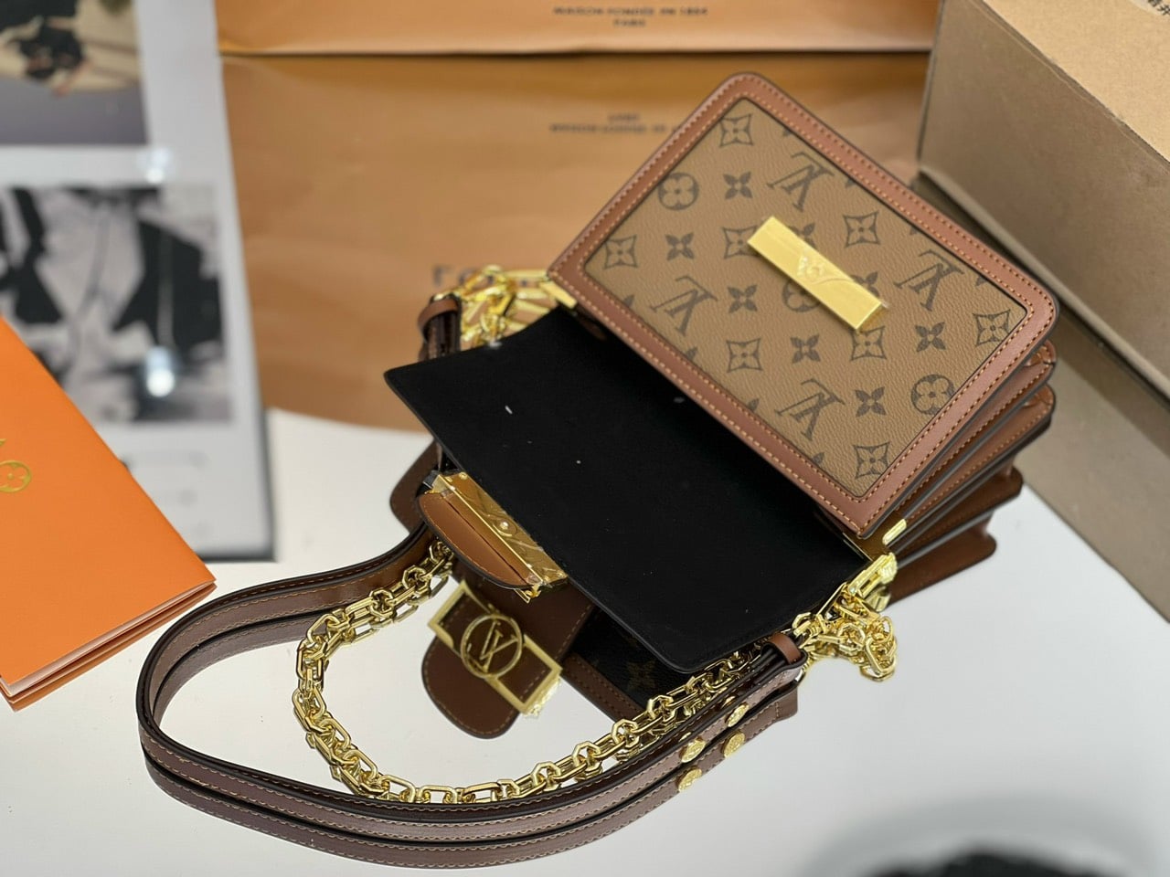 z4470067382446_7521312aae12633b899adcf8e21bd37c