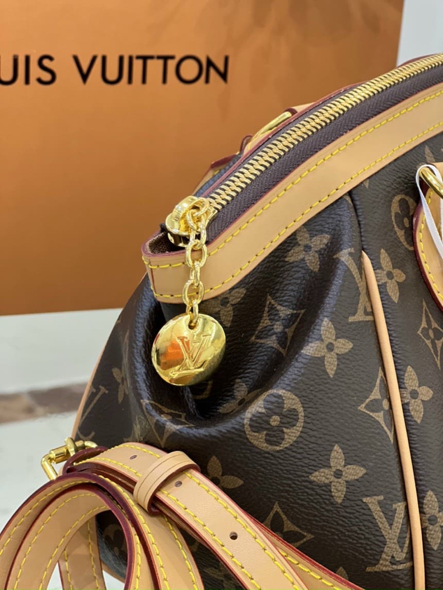 z4472992047475_0952975cbd6debed3dba6a041ed3e7b7